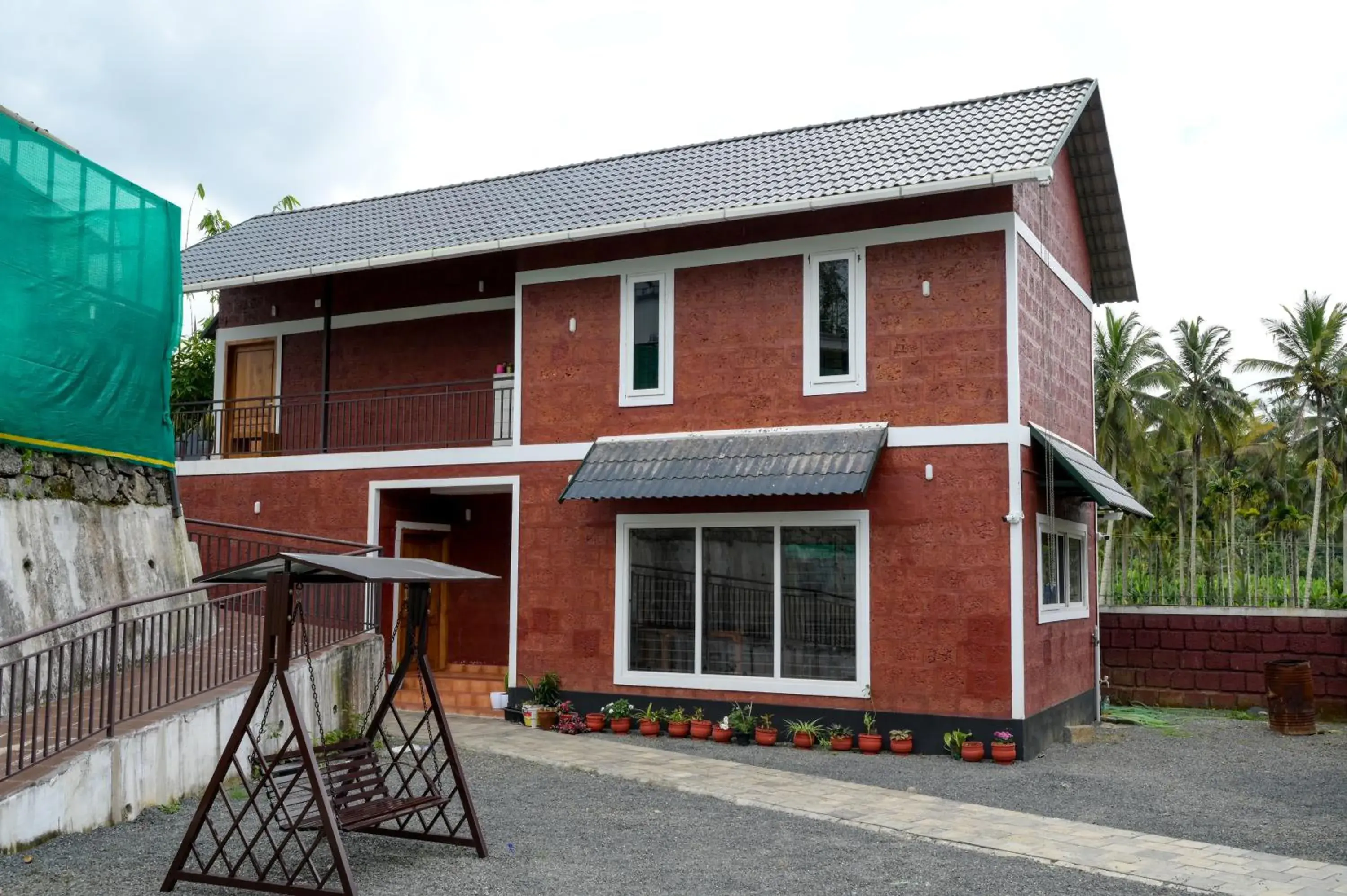 Property building in Cozy Haven Homestay Property building in Cozy Haven Homestay