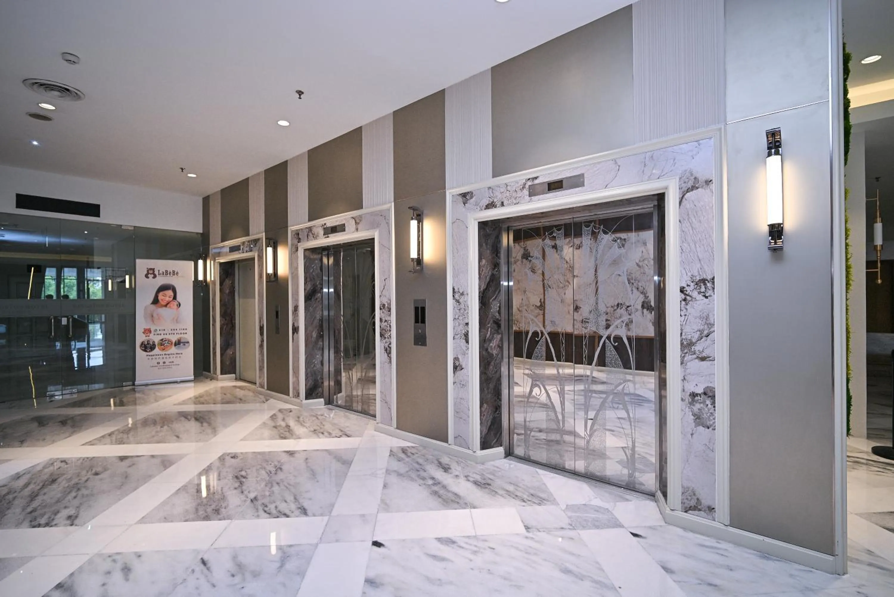 elevator in Kingston Hotel 10 - Bukit Jalil