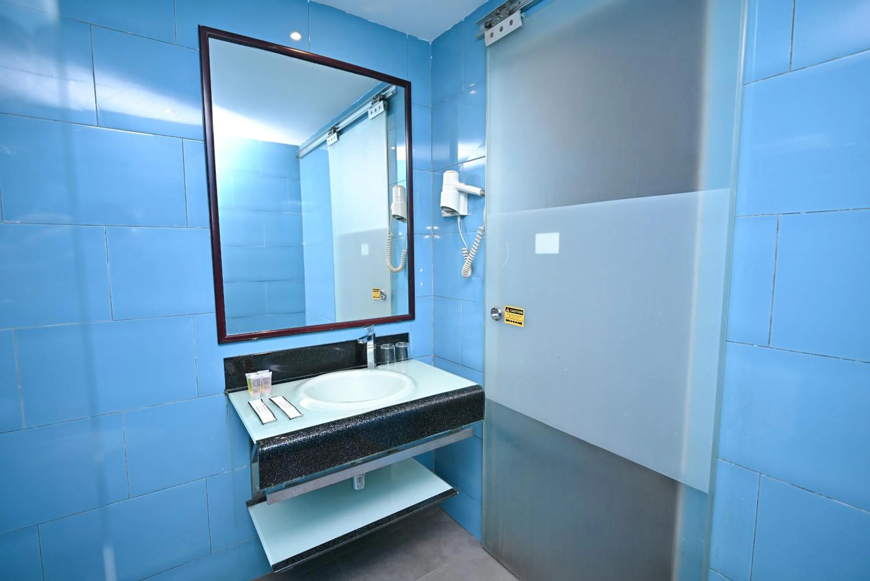 Shower in Kingston Hotel 10 - Bukit Jalil