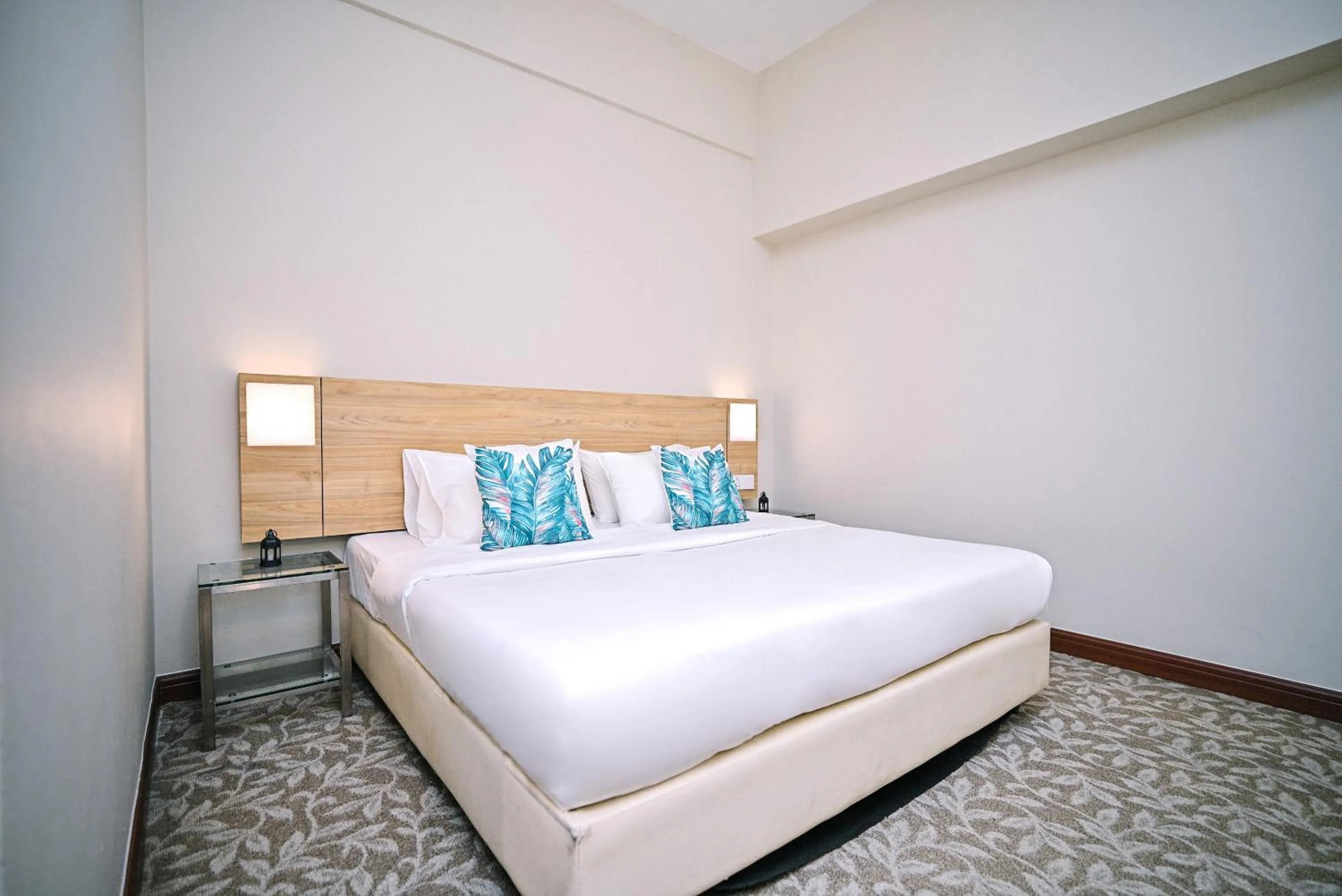 Photo of the whole room, Bed in Kingston Hotel 10 - Bukit Jalil