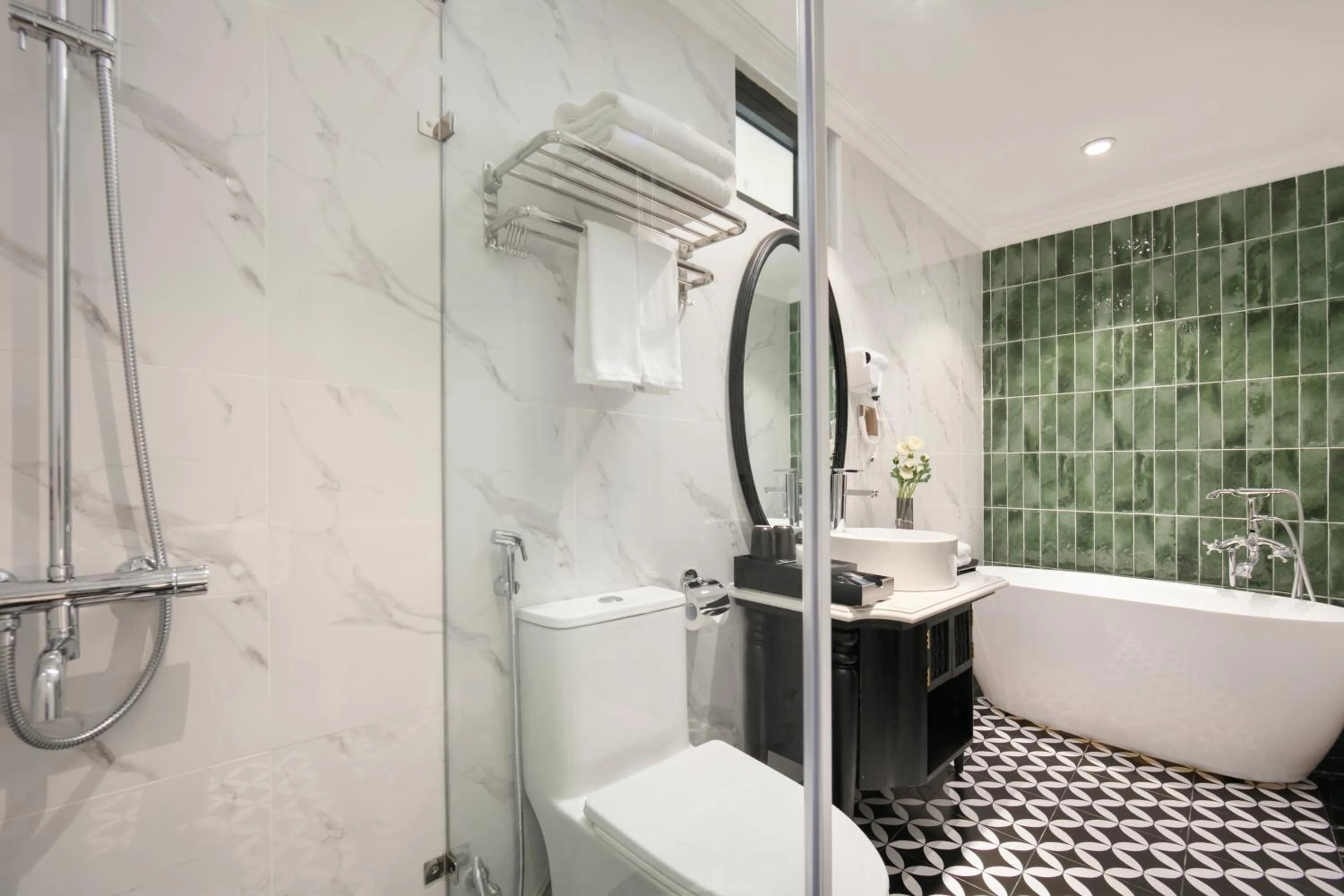 Shower in THE LEGEND HANOI Hotel