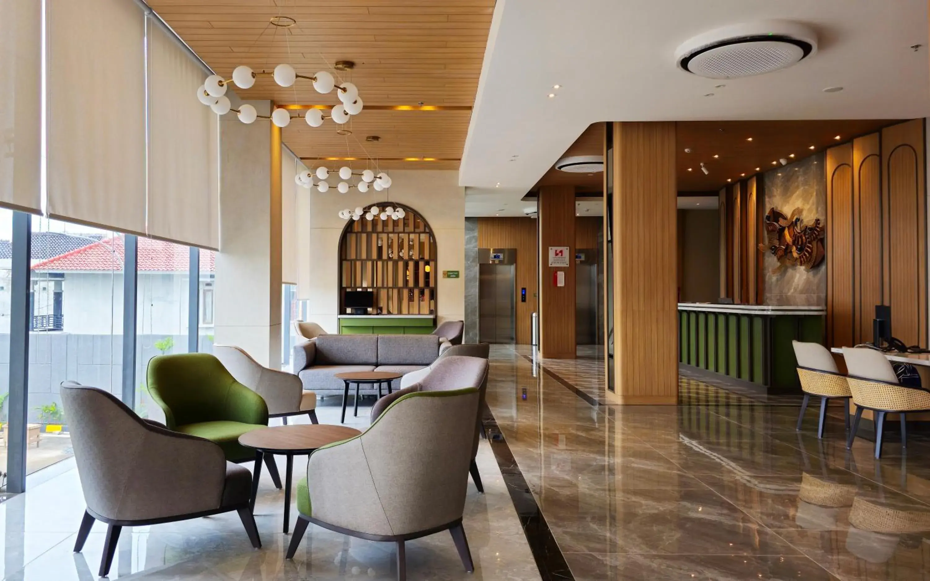 Lobby or reception in Swiss-Belinn Indramayu Lobby or reception in Swiss-Belinn Indramayu