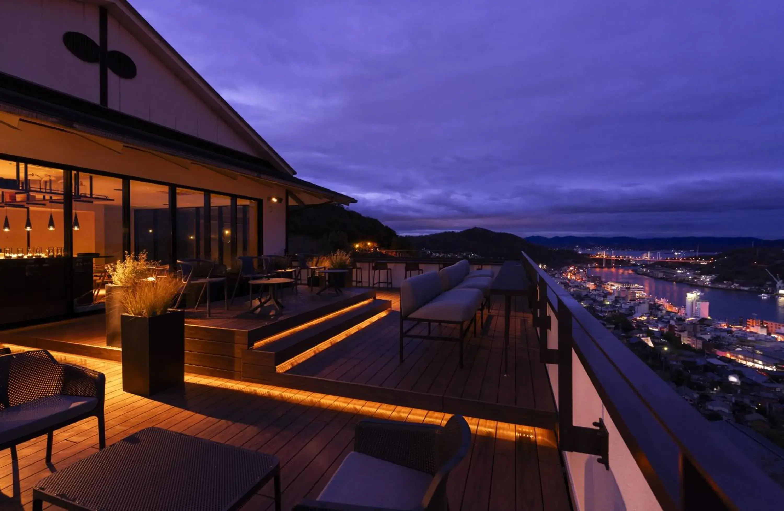 Onomichi Club Onomichi Club