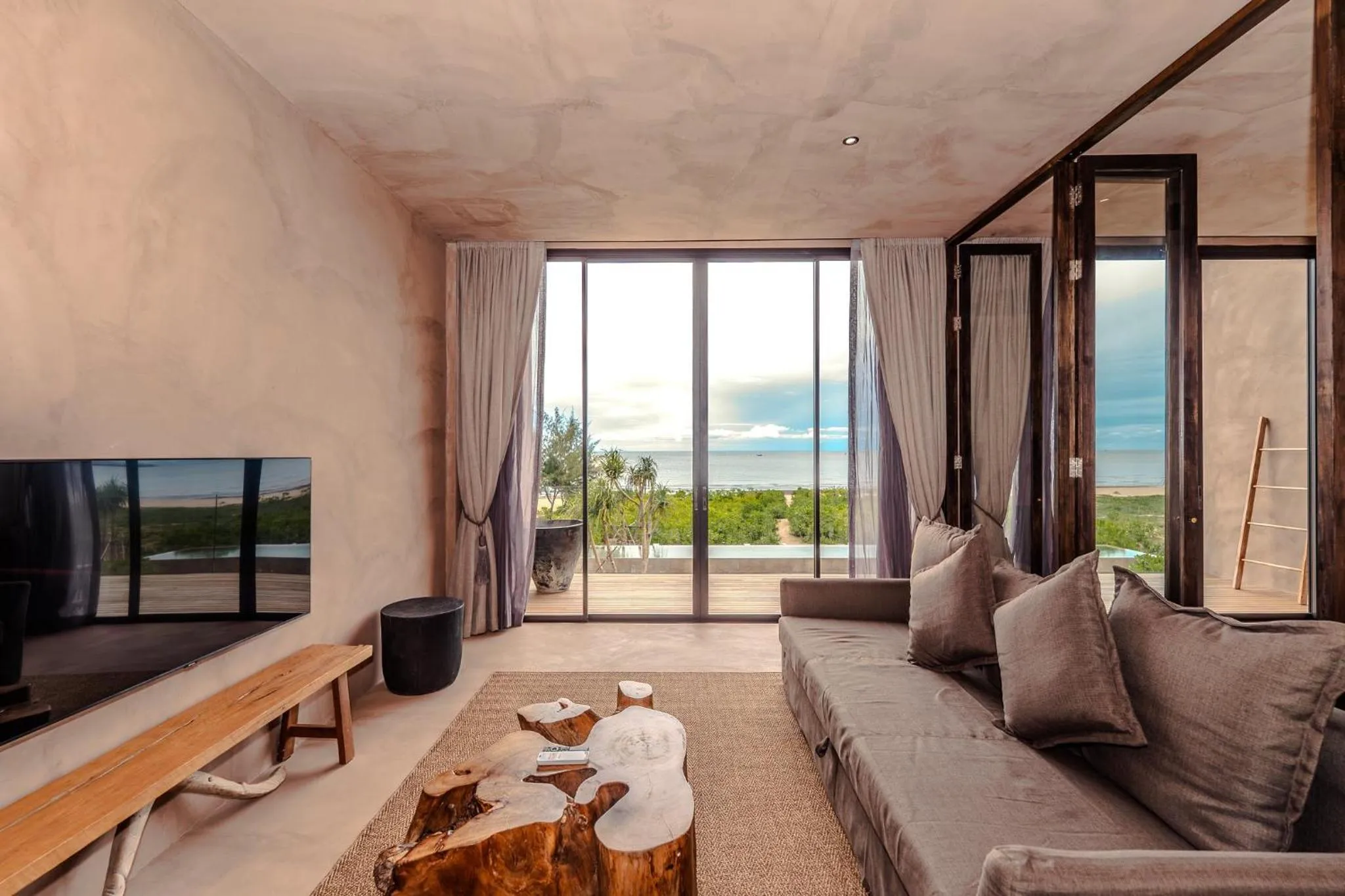 inchantreedoolay huahin