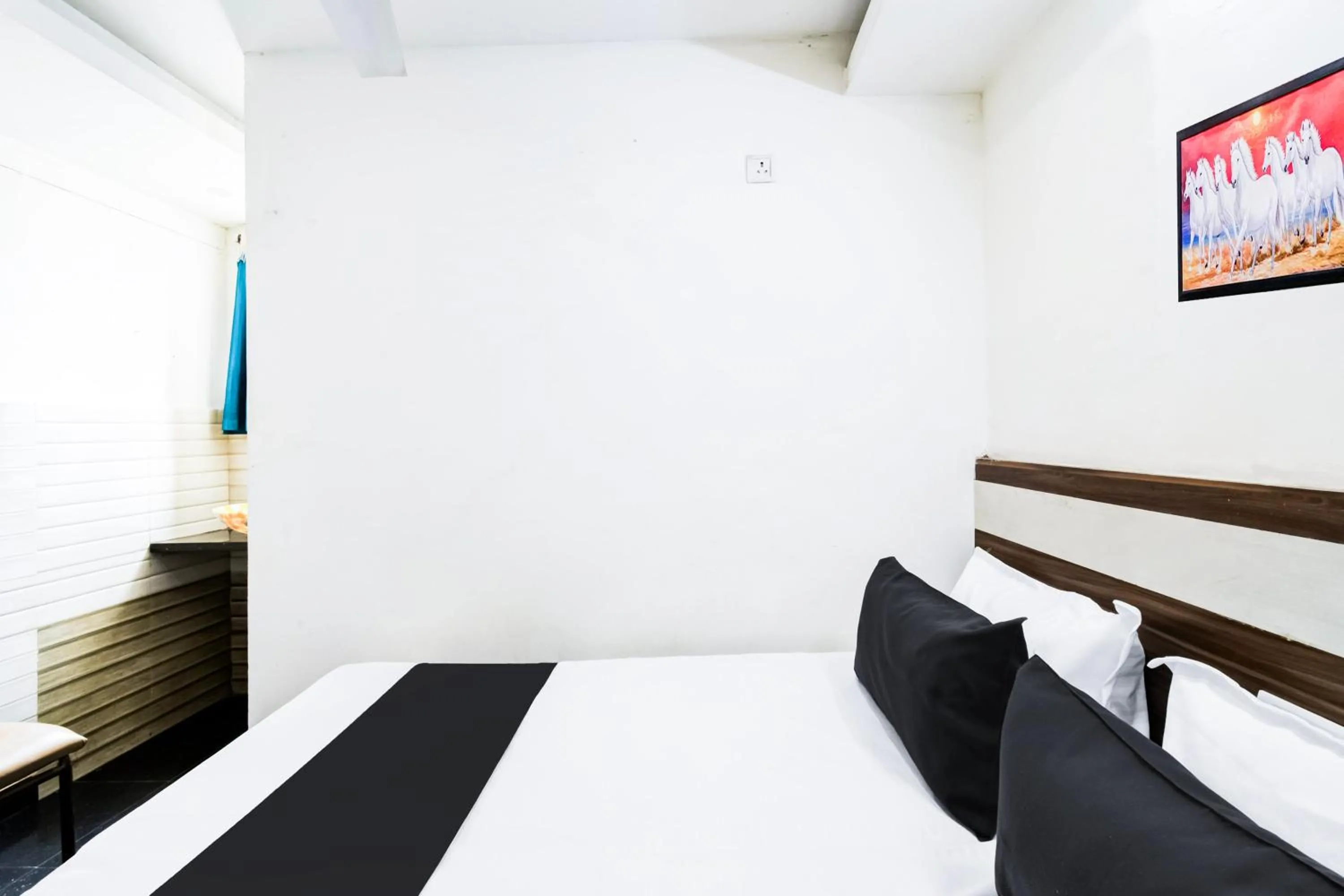 Bedroom, Bed in HOTEL O SUN RESIDENCY