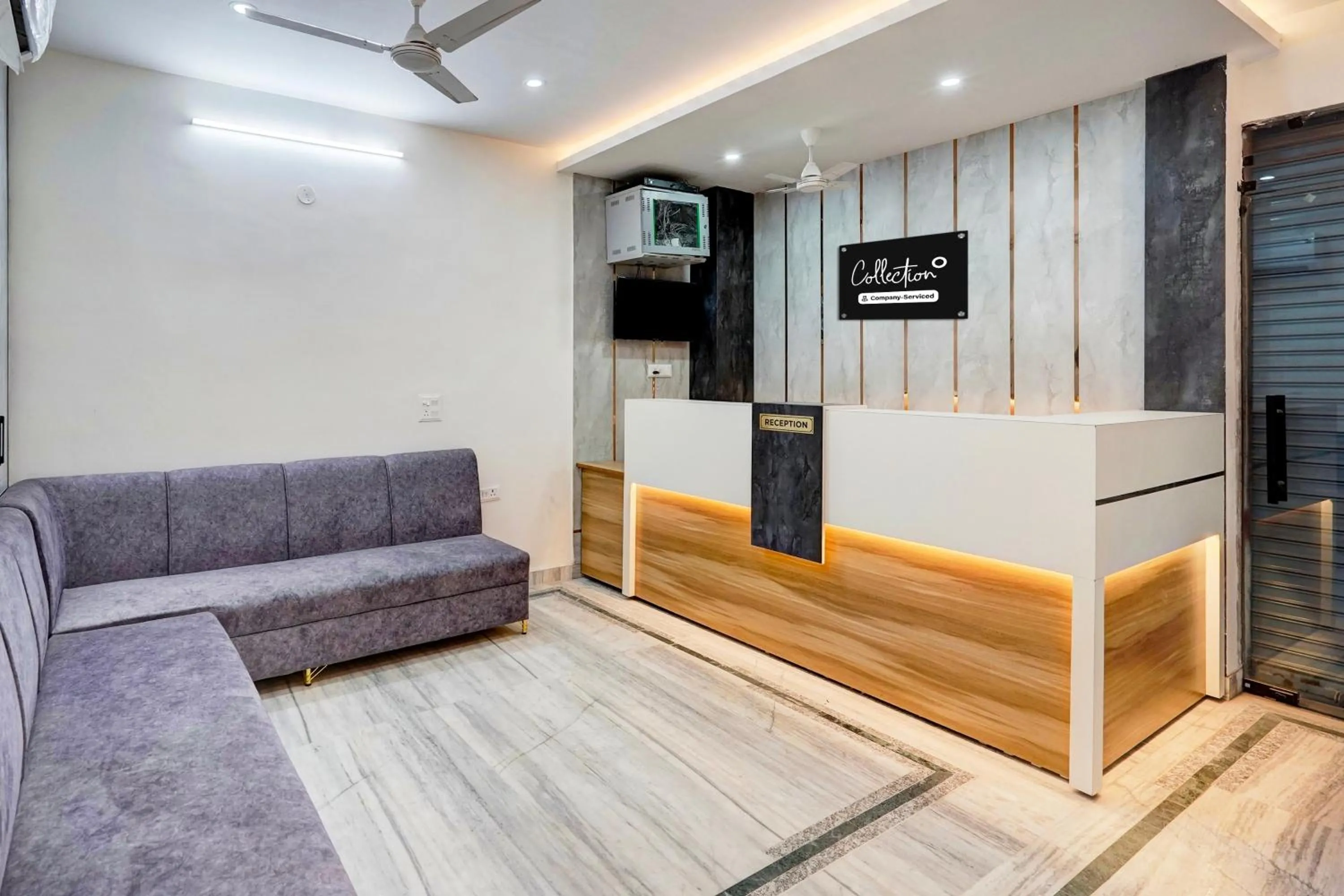 Lobby or reception in Super Collection O Surajpur Chowk Greater Noida