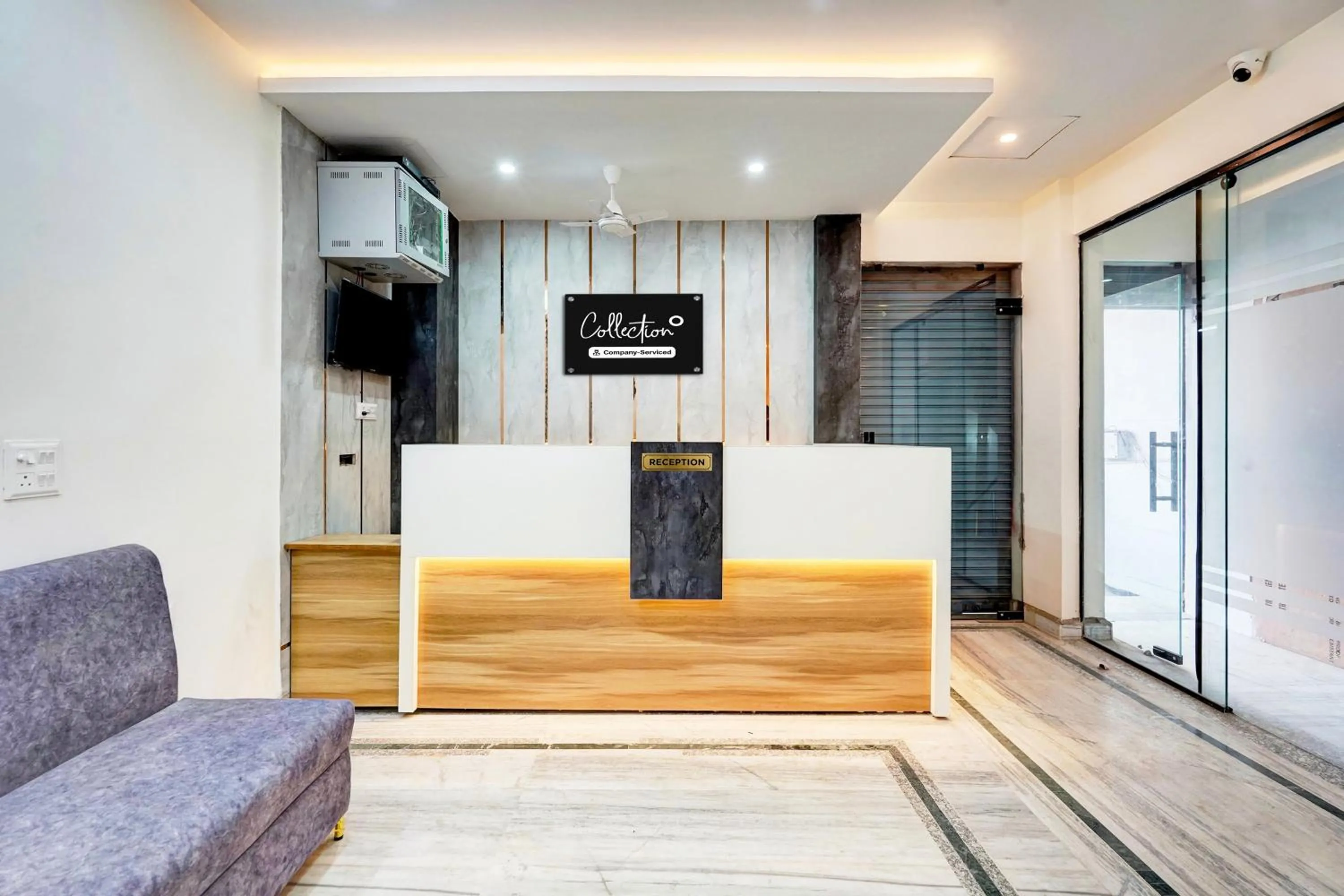 Lobby or reception in Super Collection O Surajpur Chowk Greater Noida