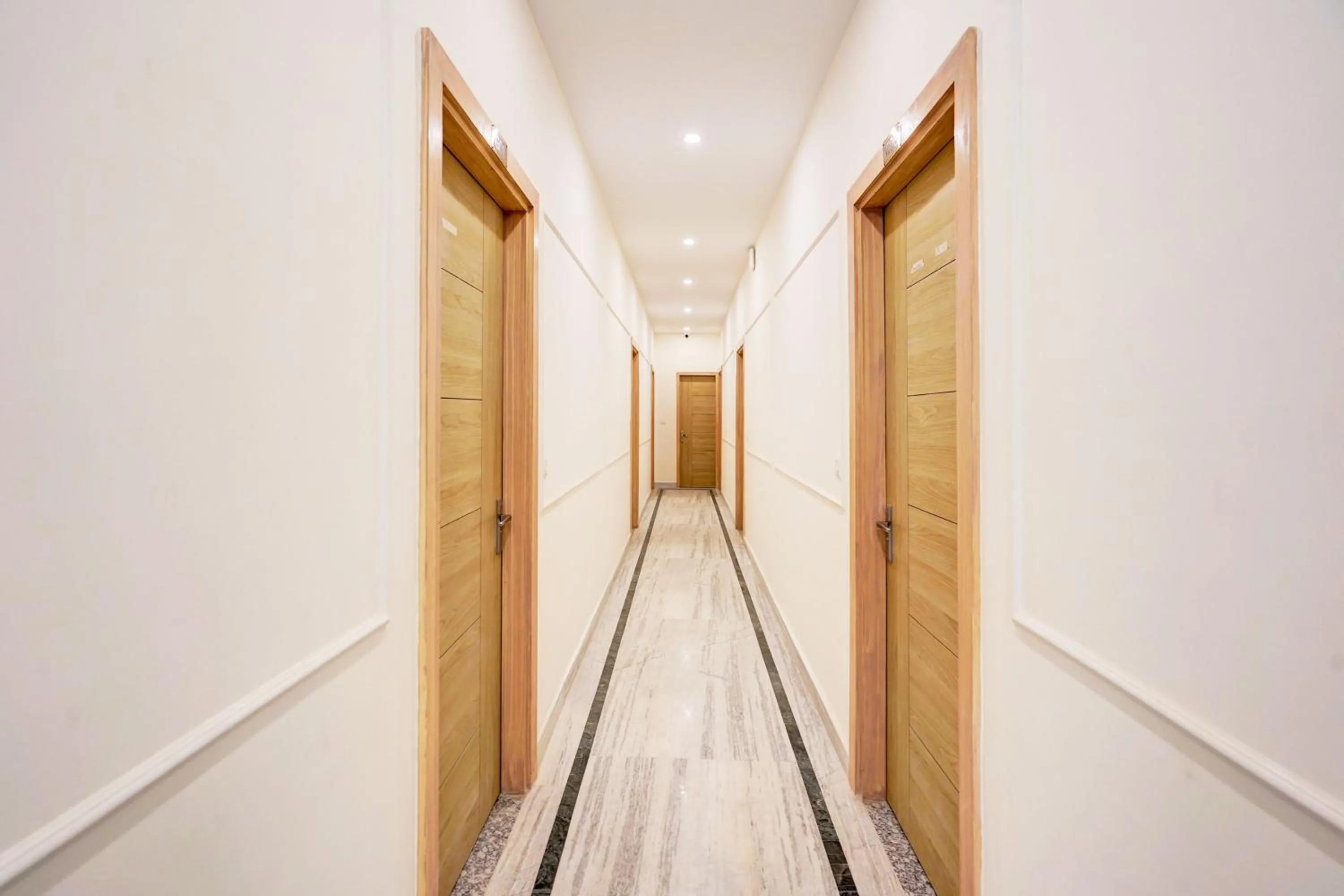 Lobby or reception in Super Collection O Surajpur Chowk Greater Noida