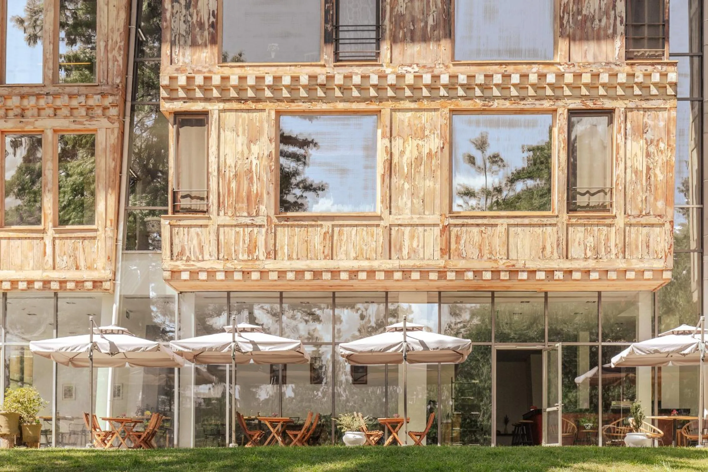 Property building in Zhiwaling Ascent