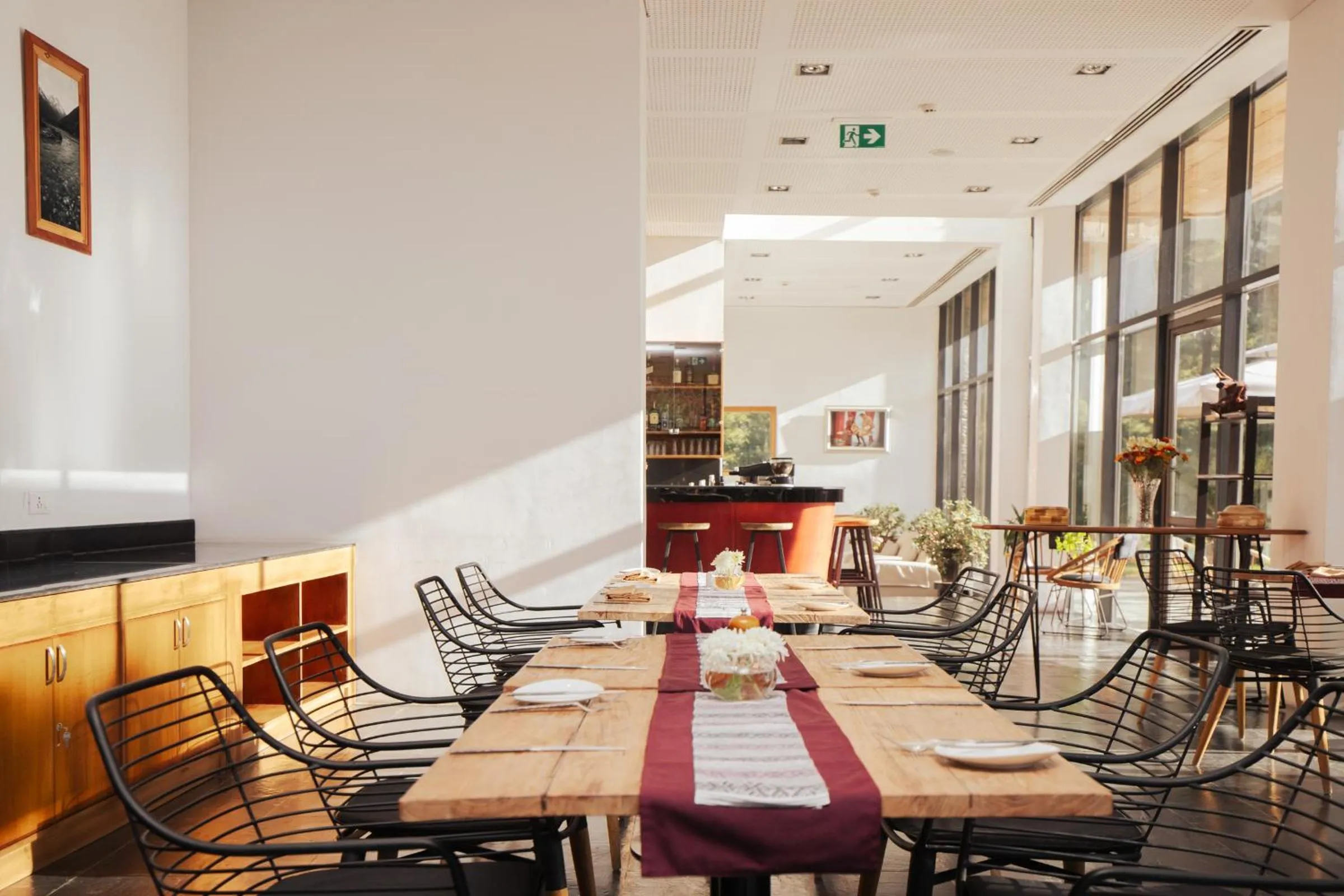 Restaurant/places to eat in Zhiwaling Ascent