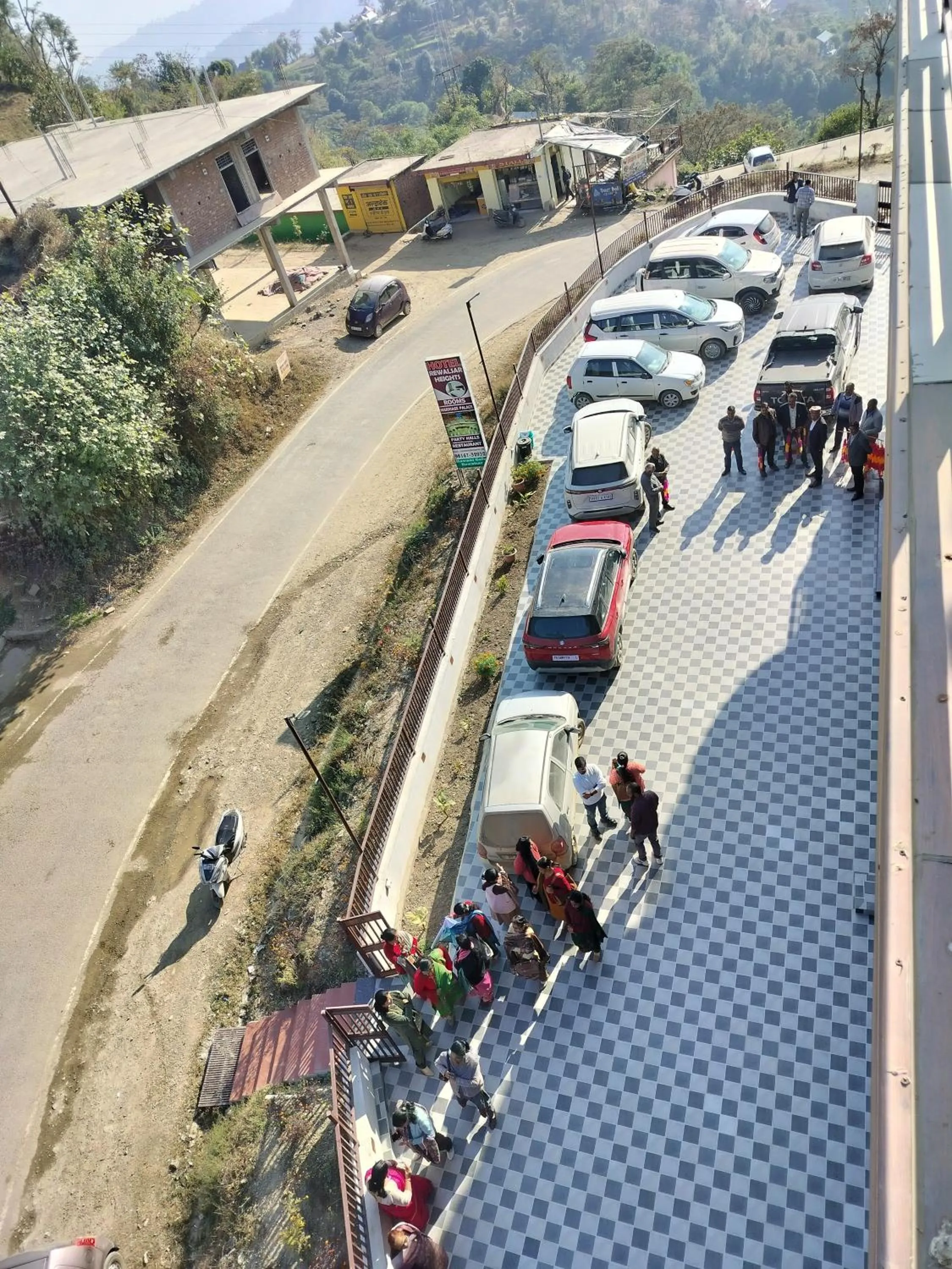 Parking in Hotel Rewalsar Heights