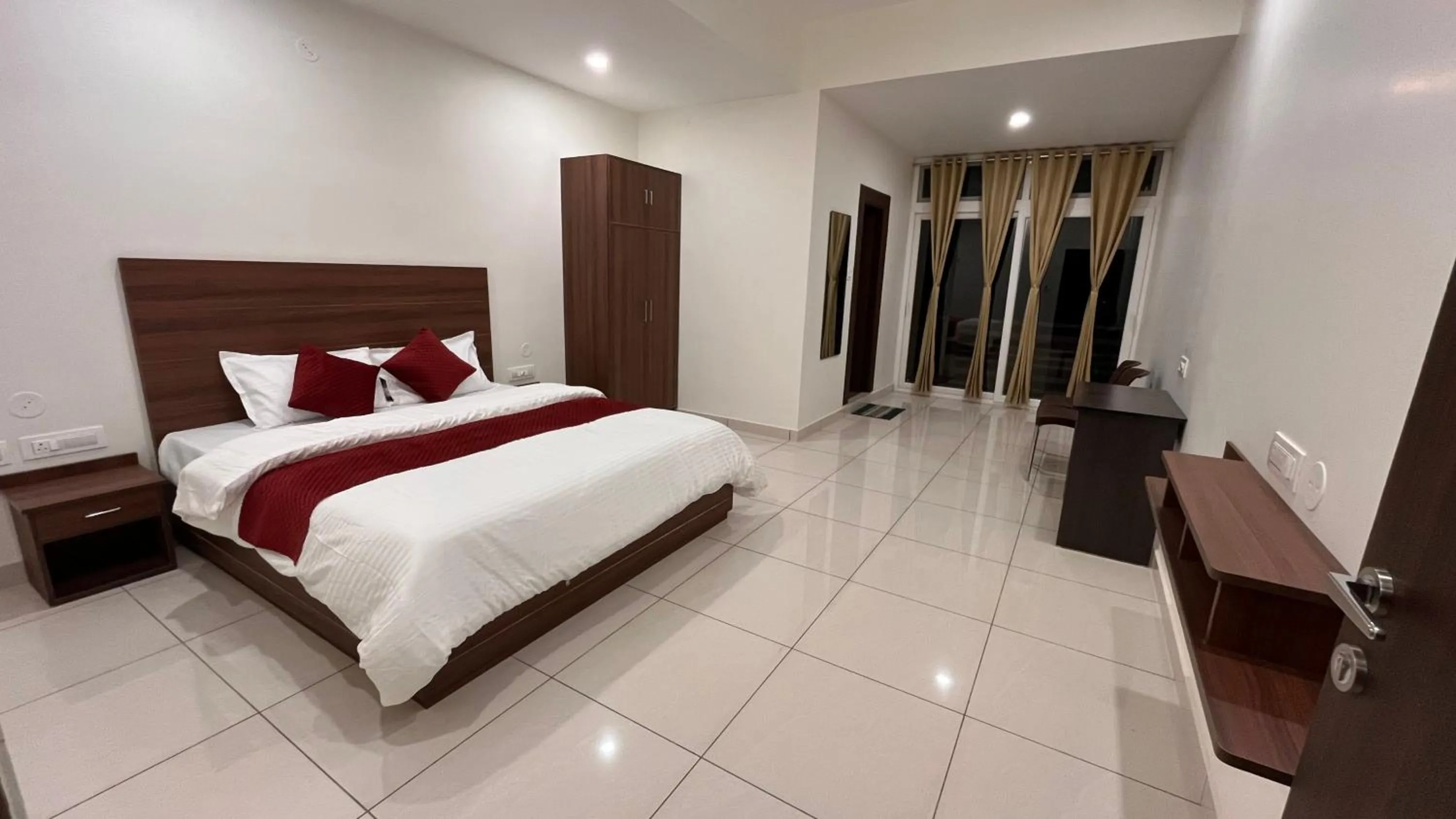 Bedroom, Bed in Hotel Rewalsar Heights