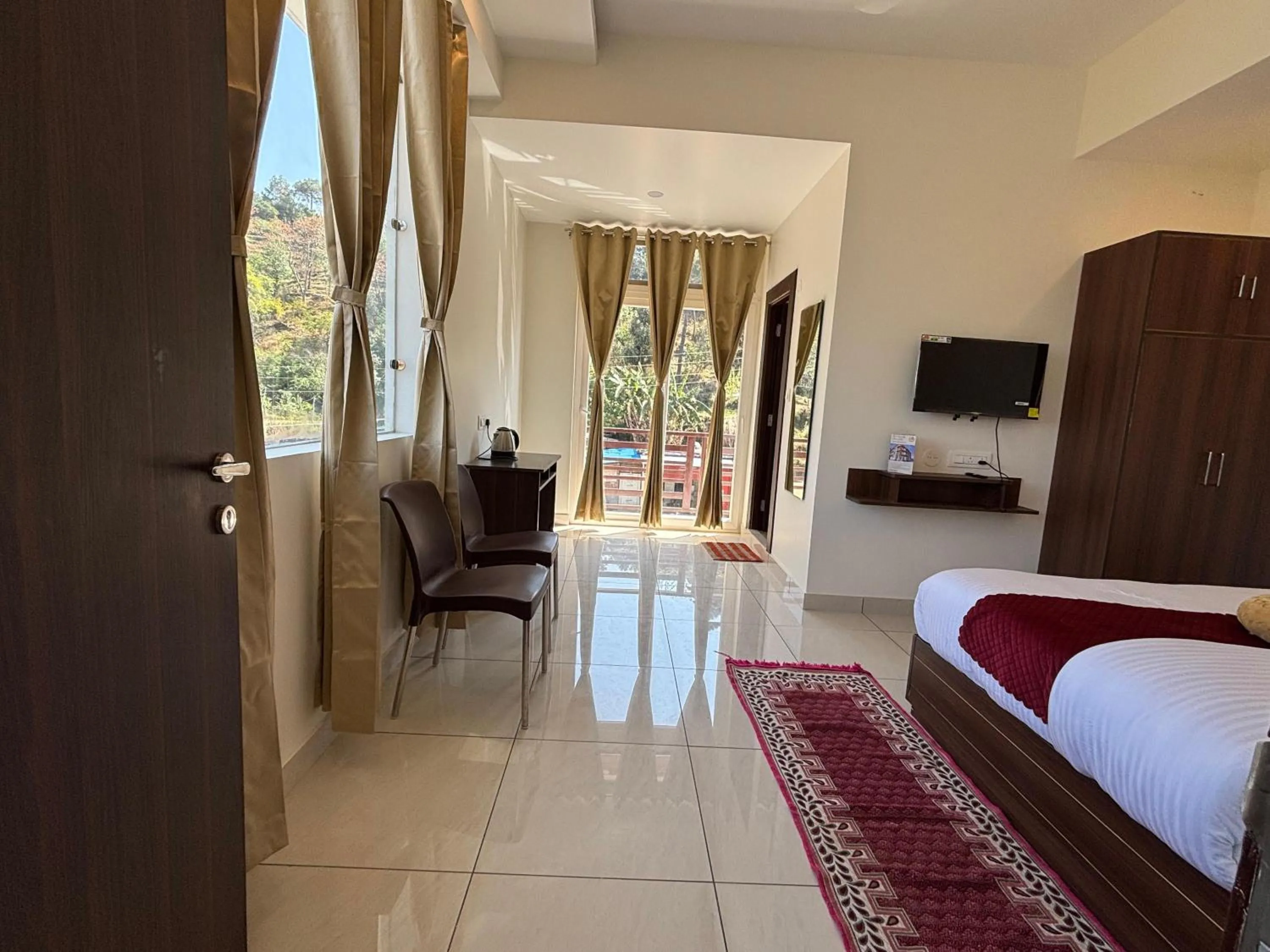 Bedroom, Bed in Hotel Rewalsar Heights