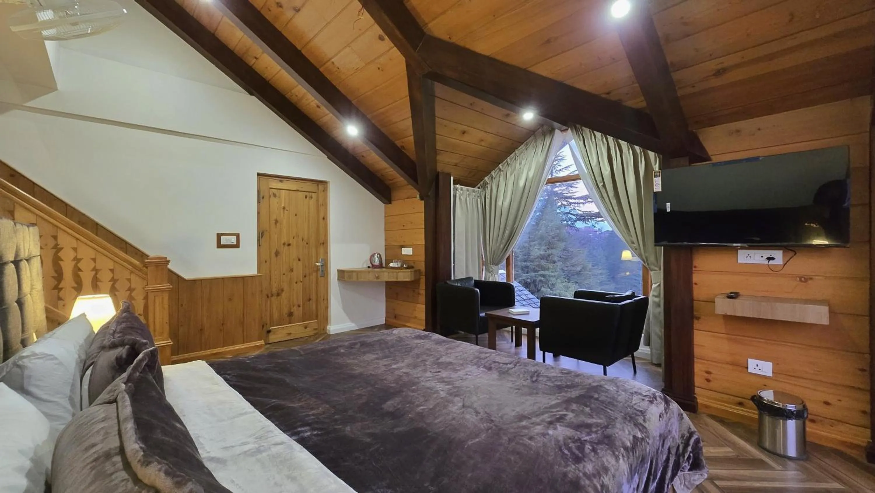 Bed in Hygge Home Manali