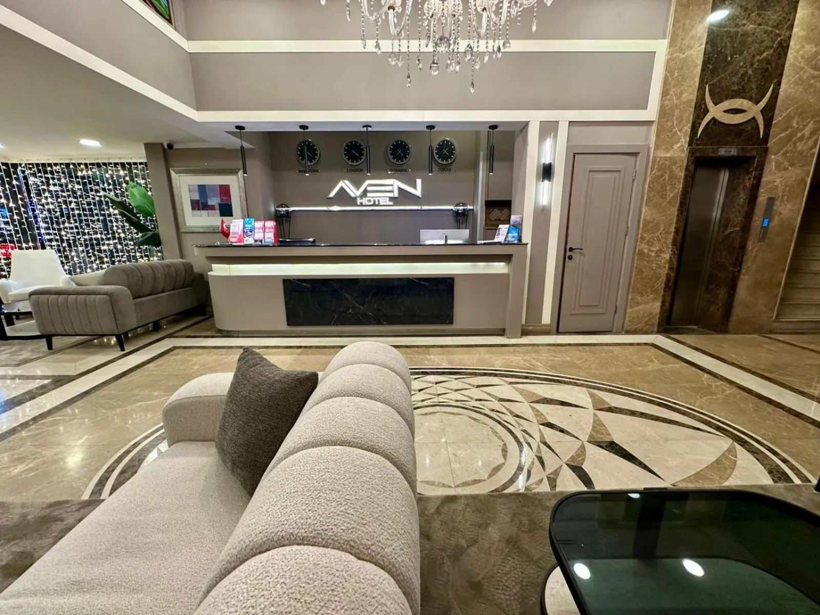 Lobby or reception in Aven Hotel