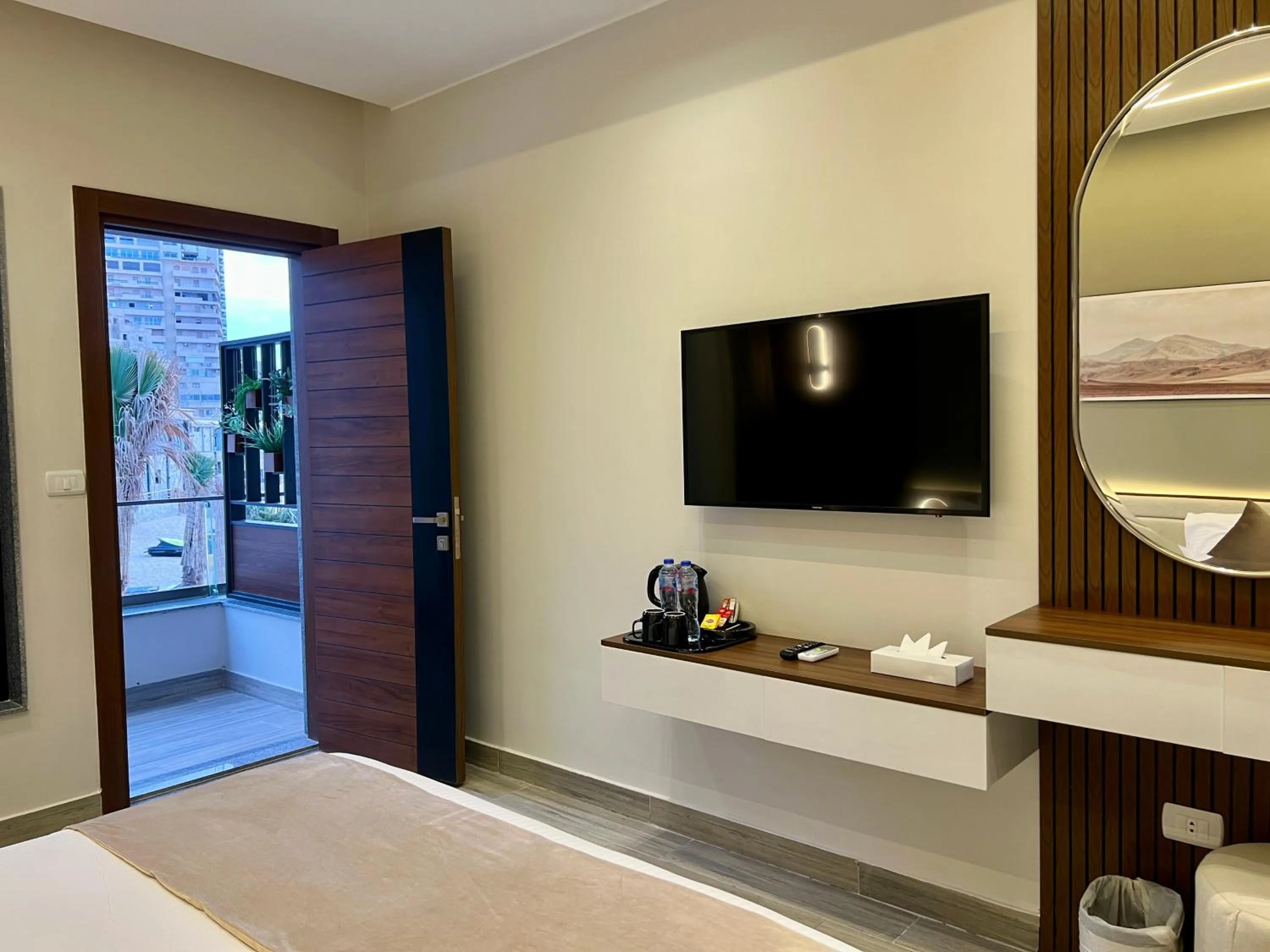 Balcony/Terrace, Bed in XU San Stefano Hotel Alexandria