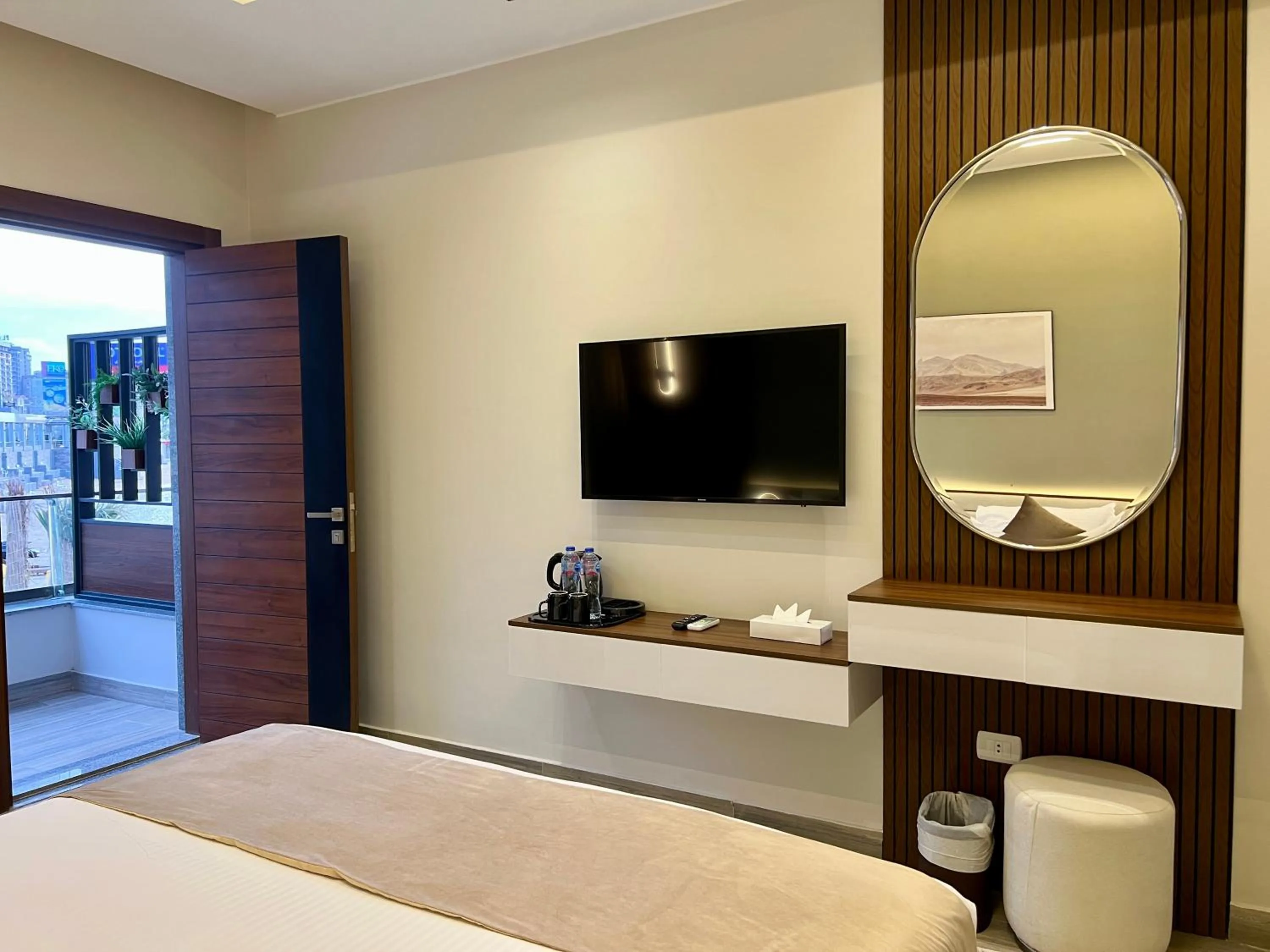 Bedroom, Bed in XU San Stefano Hotel Alexandria