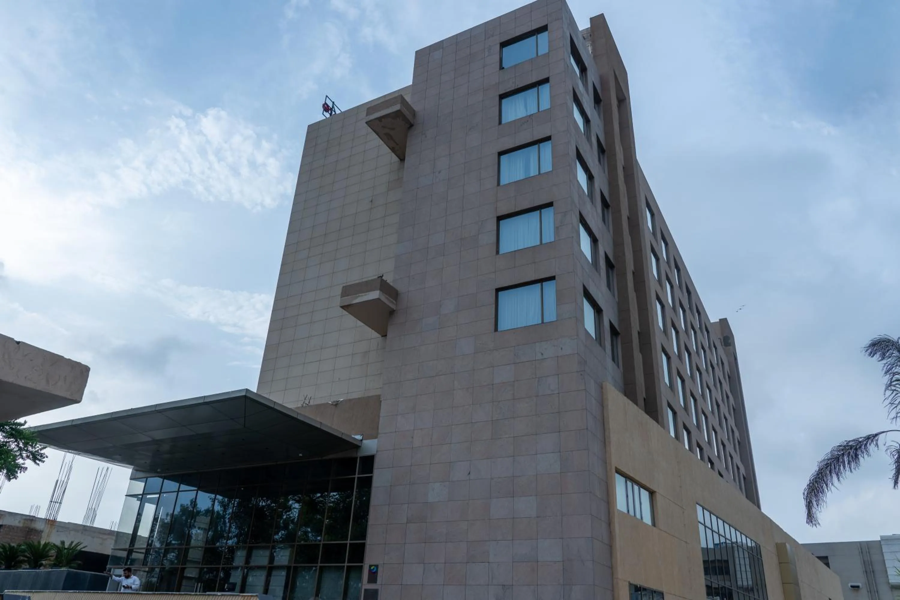 Ramada Encore By Wyndham Bhiwadi Phool Bagh Chowk