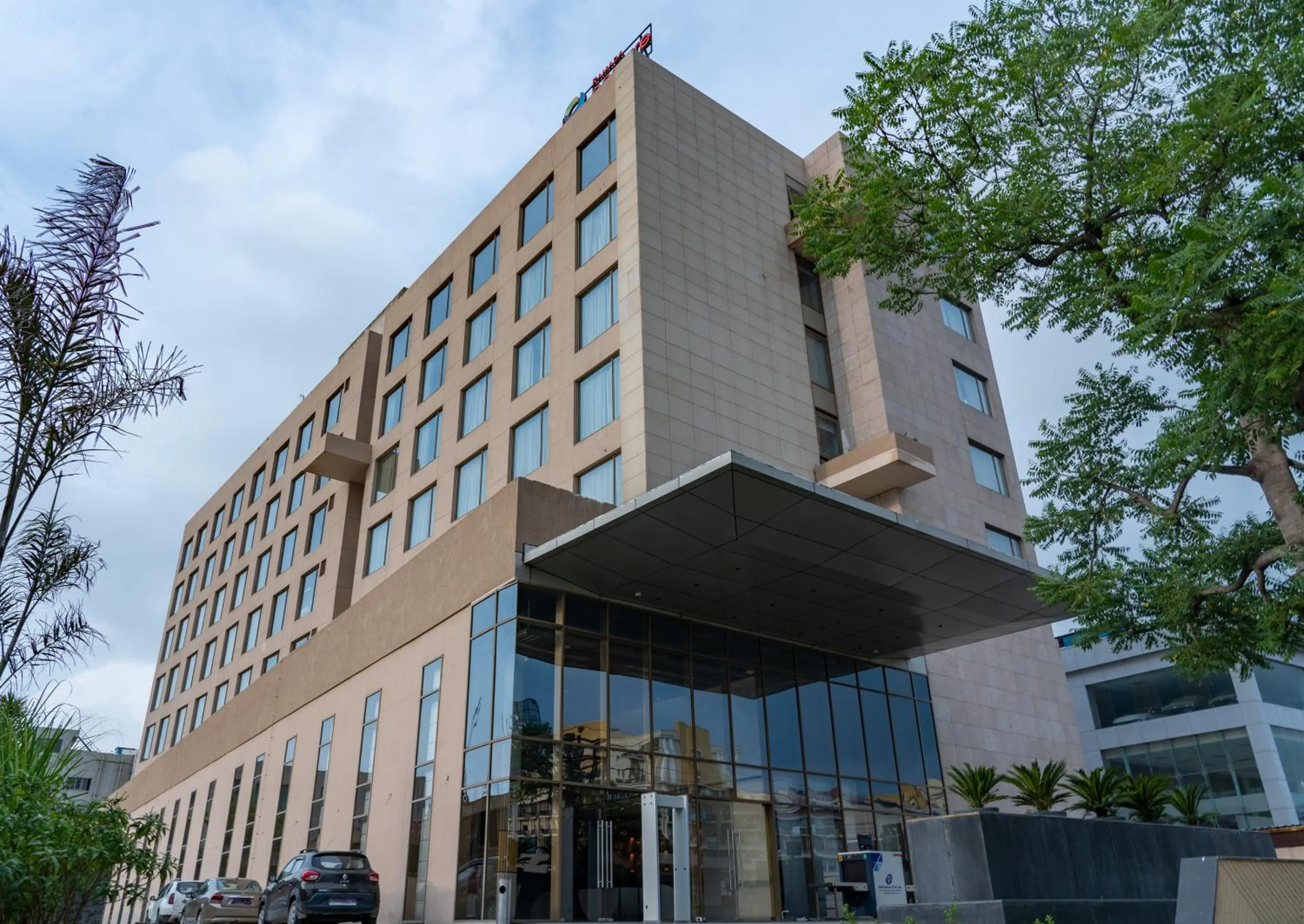 Ramada Encore By Wyndham Bhiwadi Phool Bagh Chowk