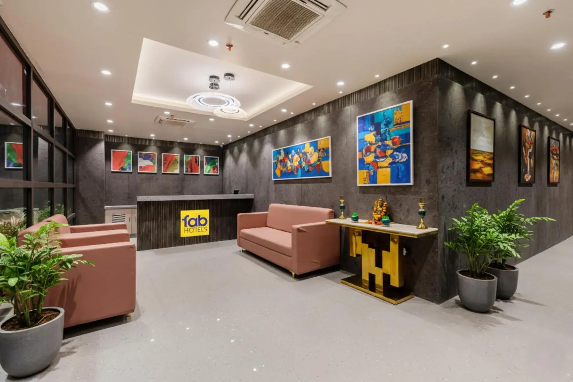 Lobby or reception in FabHotel Red Vibe - Kasturba Nagar Lobby or reception in FabHotel Red Vibe - Kasturba Nagar
