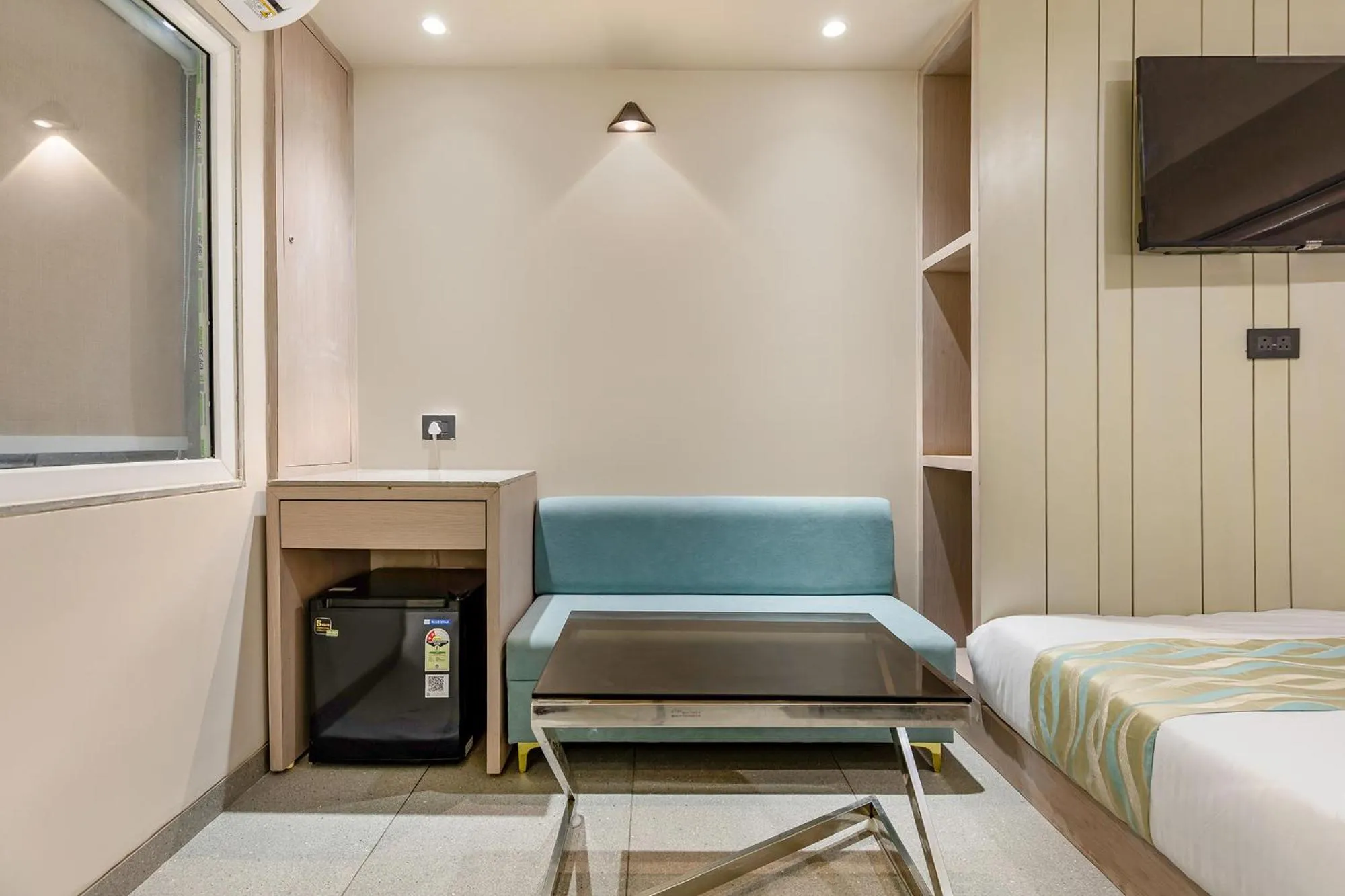 Bedroom, Bed in FabHotel Red Vibe