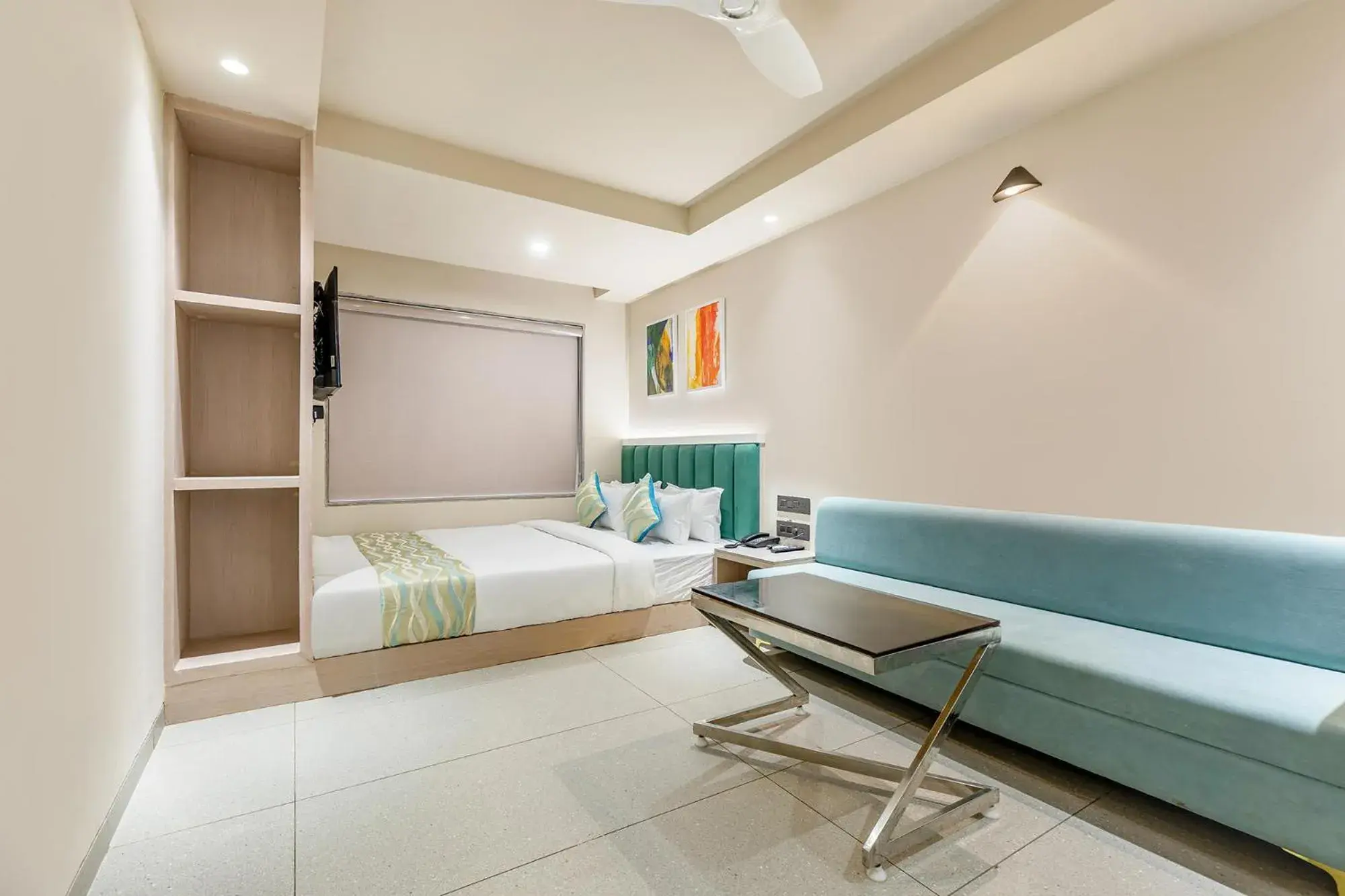 Bed in FabHotel Red Vibe - Kasturba Nagar Bed in FabHotel Red Vibe - Kasturba Nagar