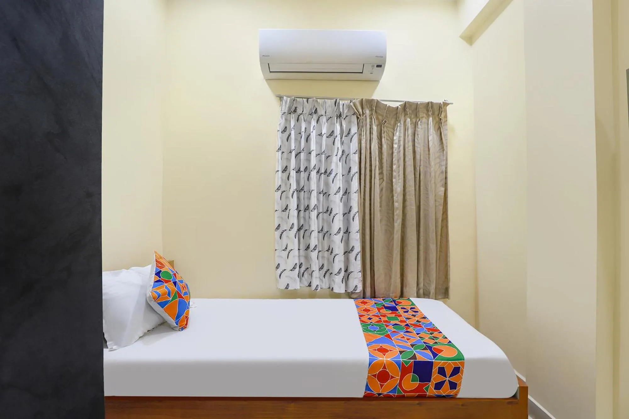 Bed in FabHotel GT Empire