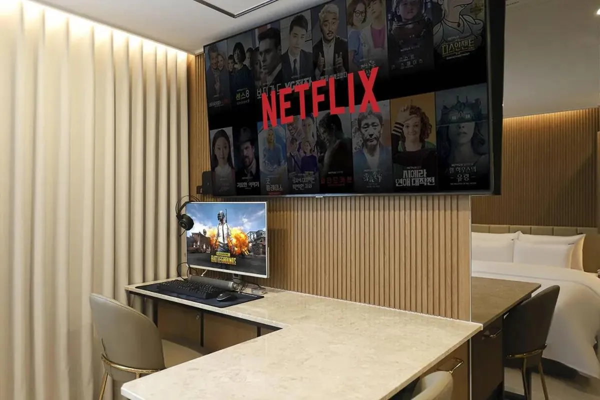 TV and multimedia in Rosy Hotel