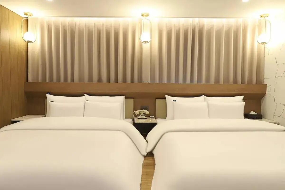 Bed in Rosy Hotel Bed in Rosy Hotel