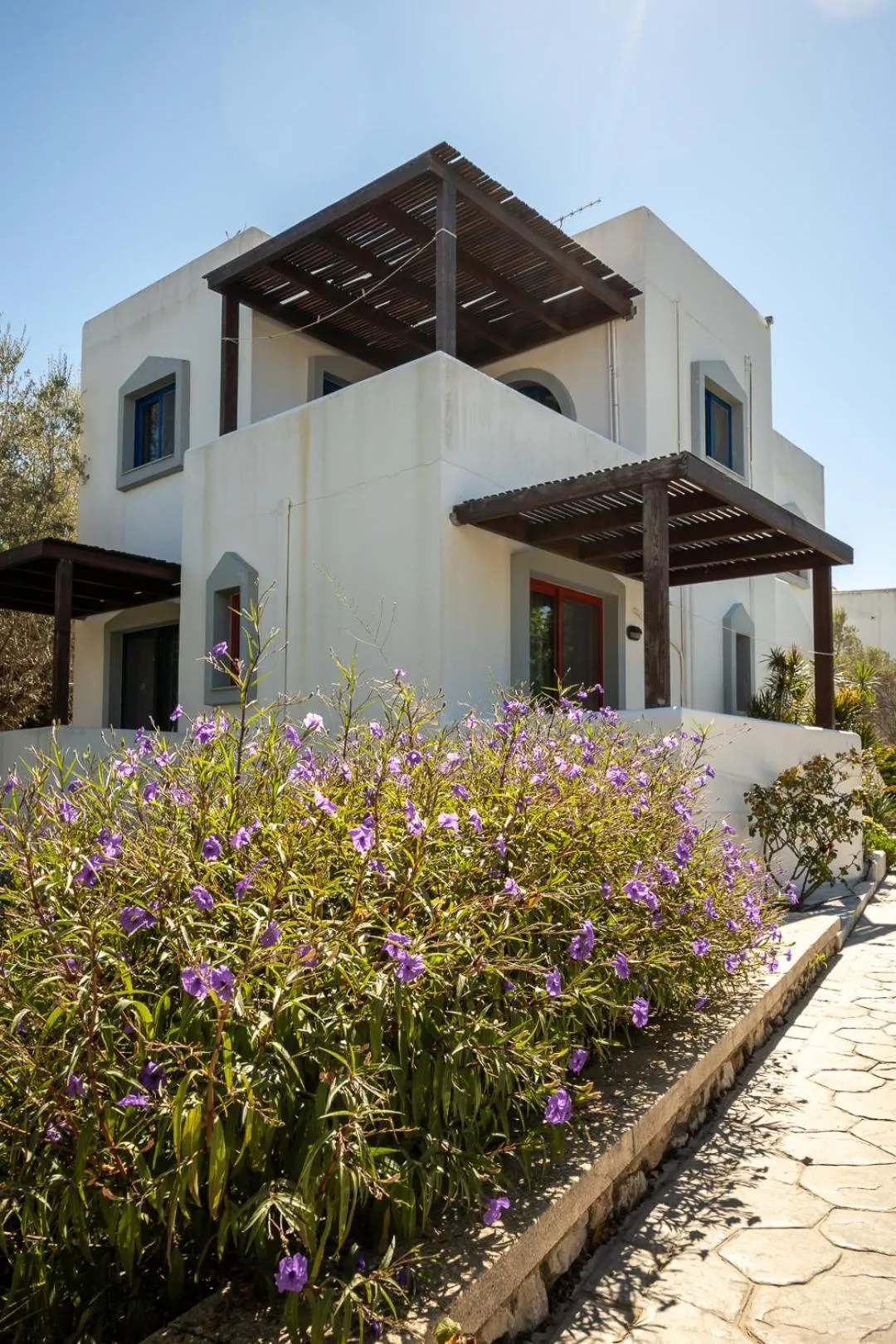 Property building in Triantafillas Suites