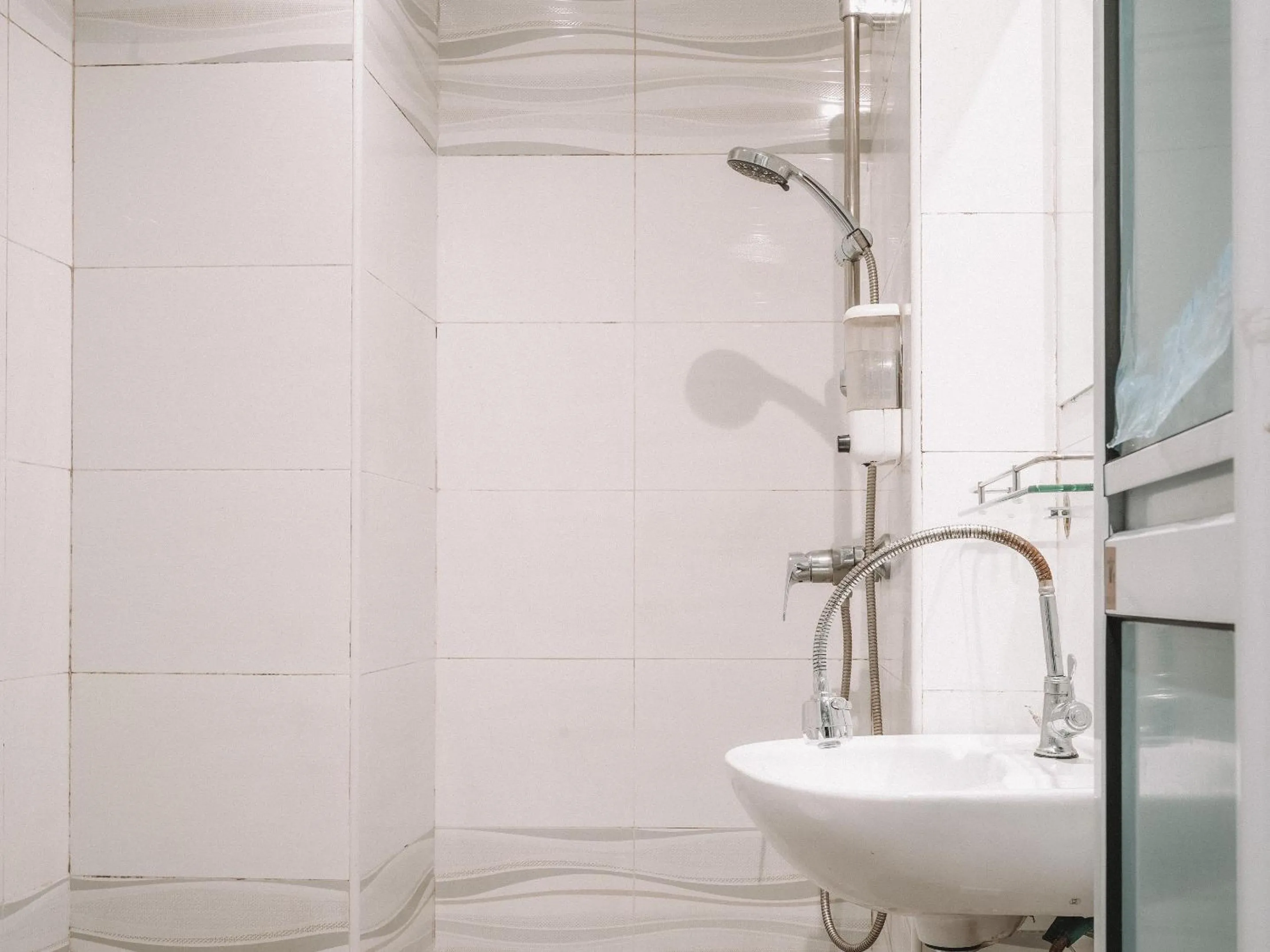 Hi Hotel Dot, 11Hrs, Stay from 10PM to 9AM