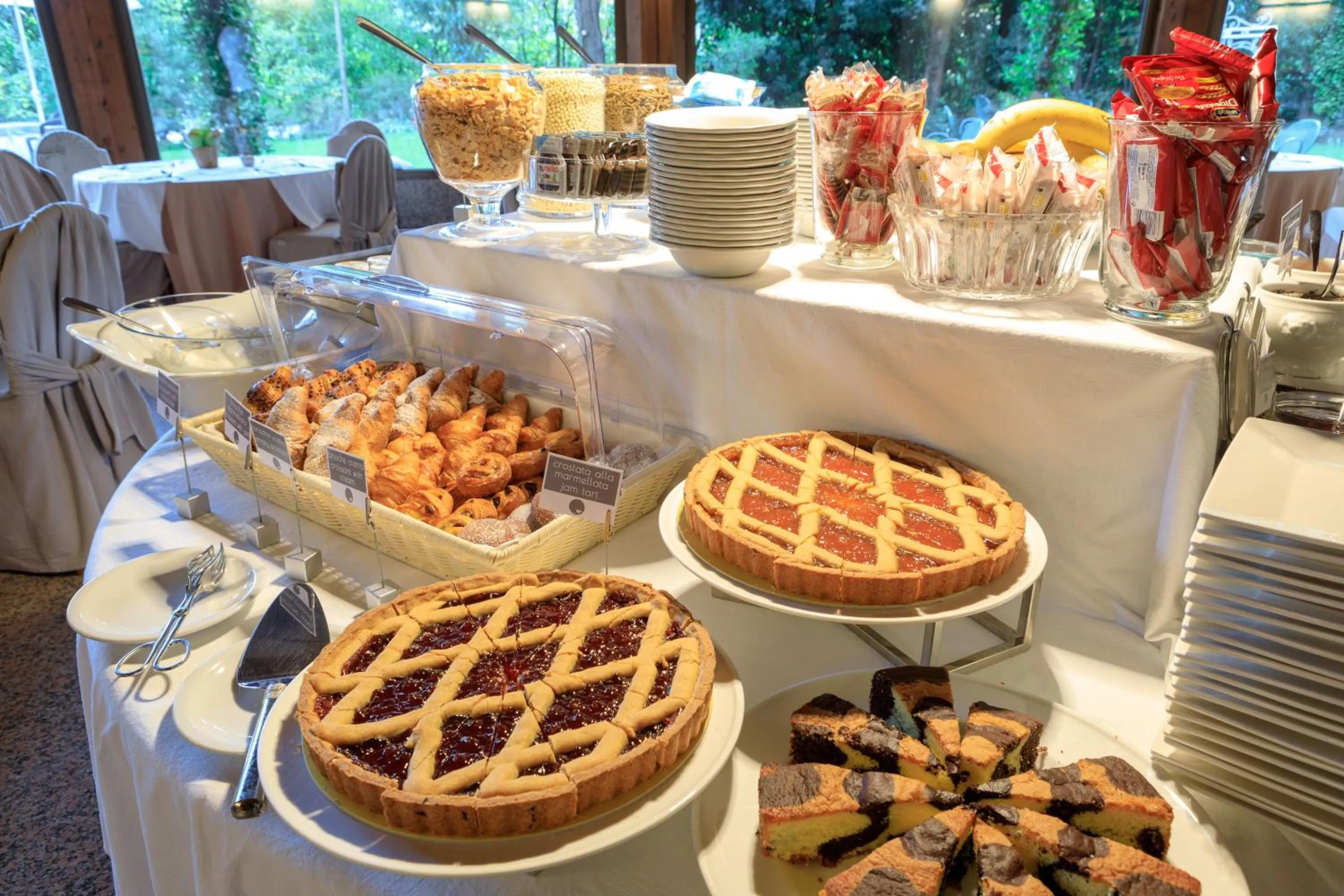 Brianteo Hotel Residence and Restaurant