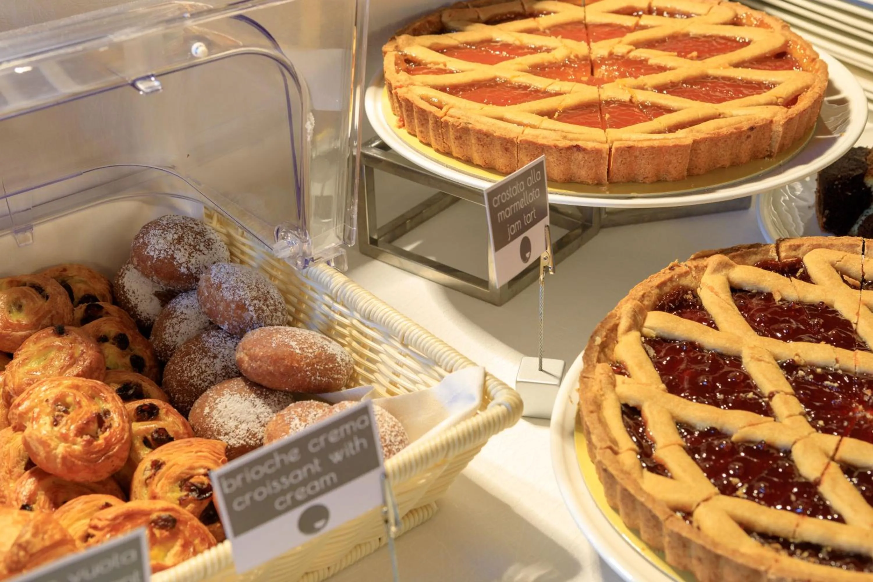 Brianteo Hotel Residence and Restaurant