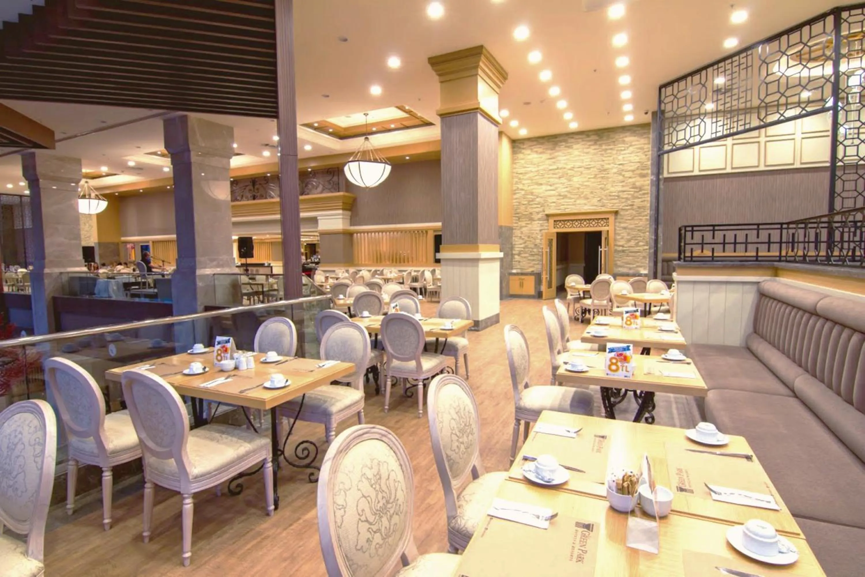 Restaurant/places to eat in The Green Park Ankara