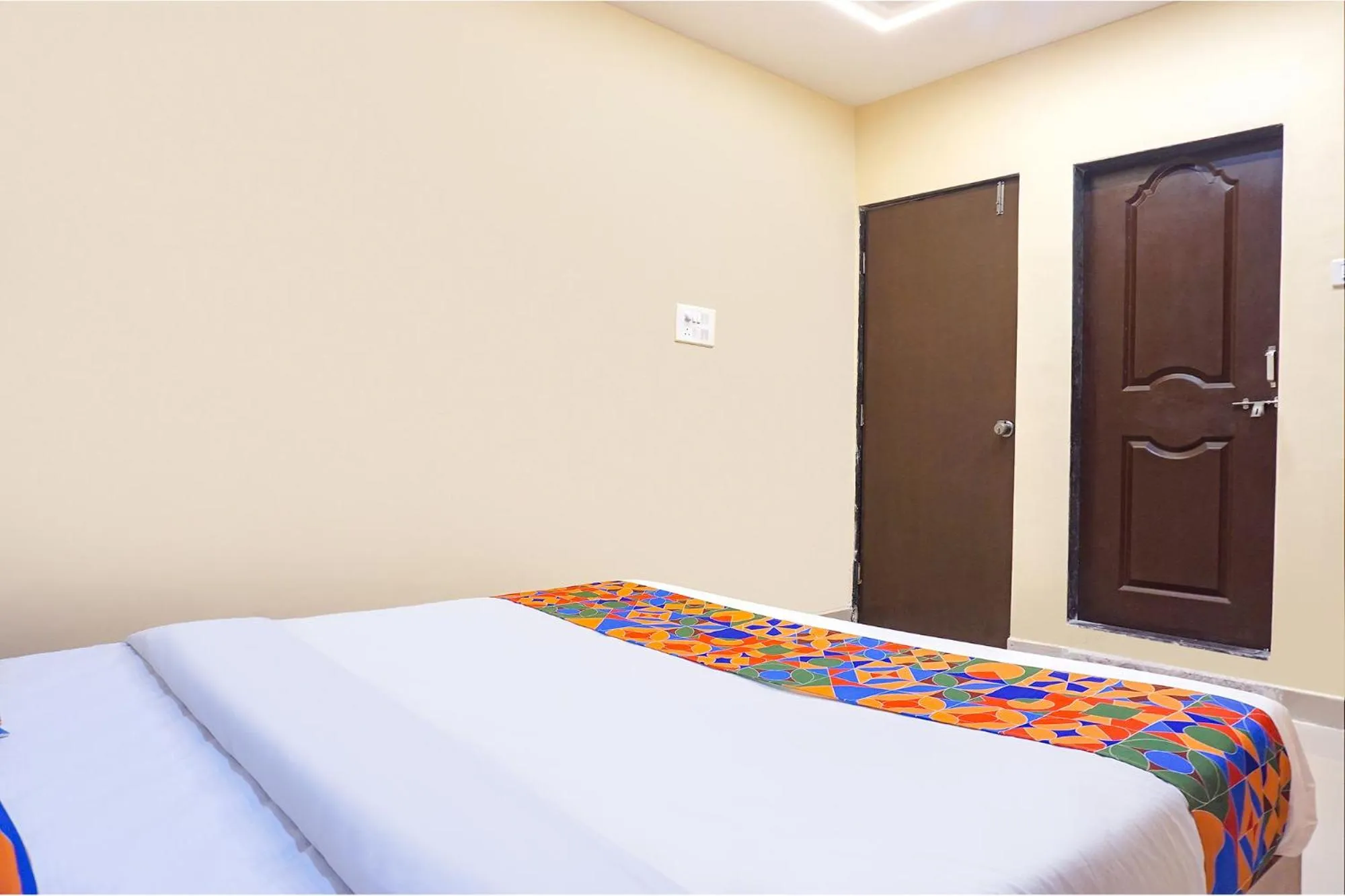 Bed in FabHotel New Falcon Inn - Nr Balewadi stadium