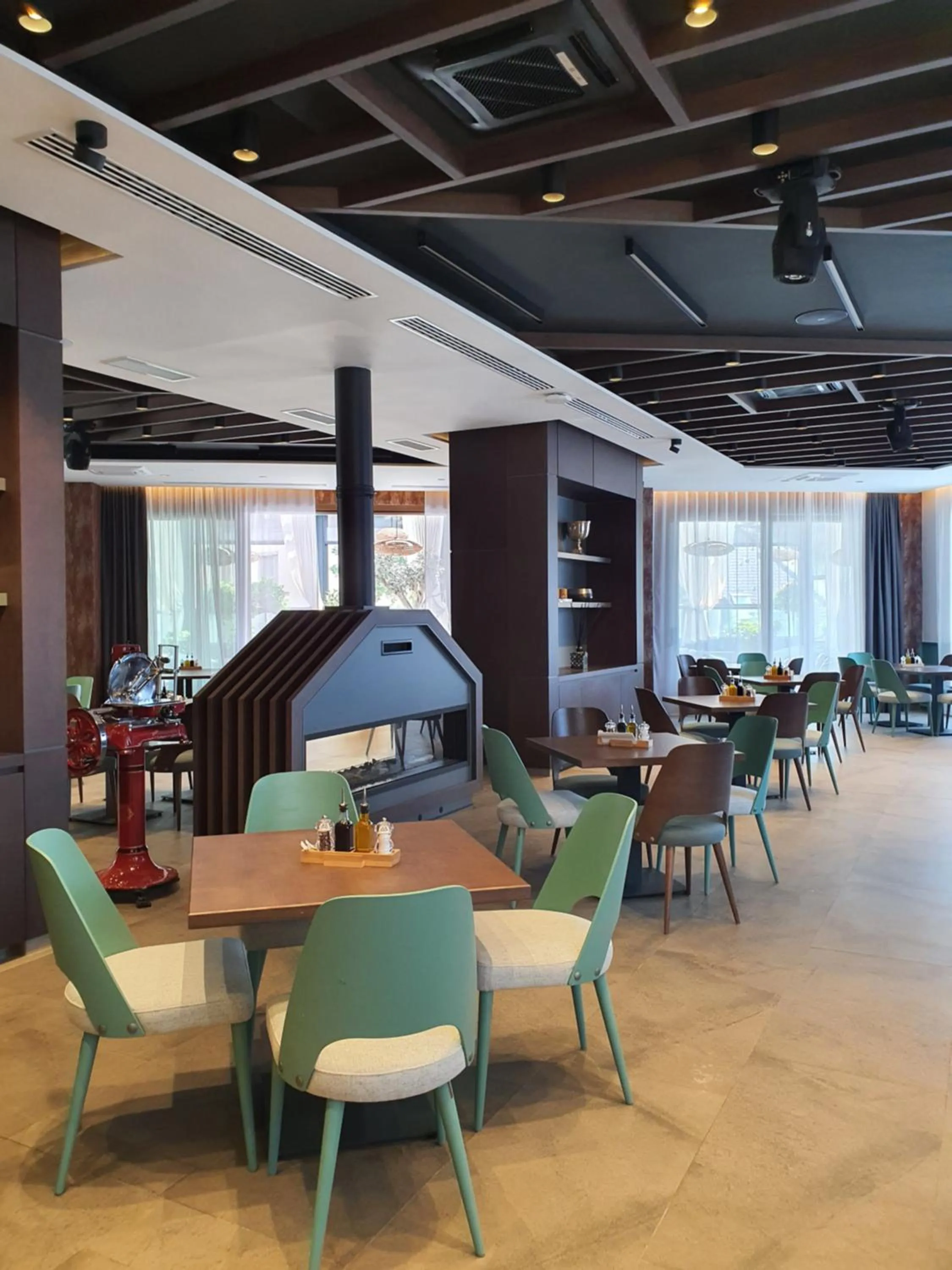 Restaurant/places to eat in Vila Borova Wellness&SPA Resort