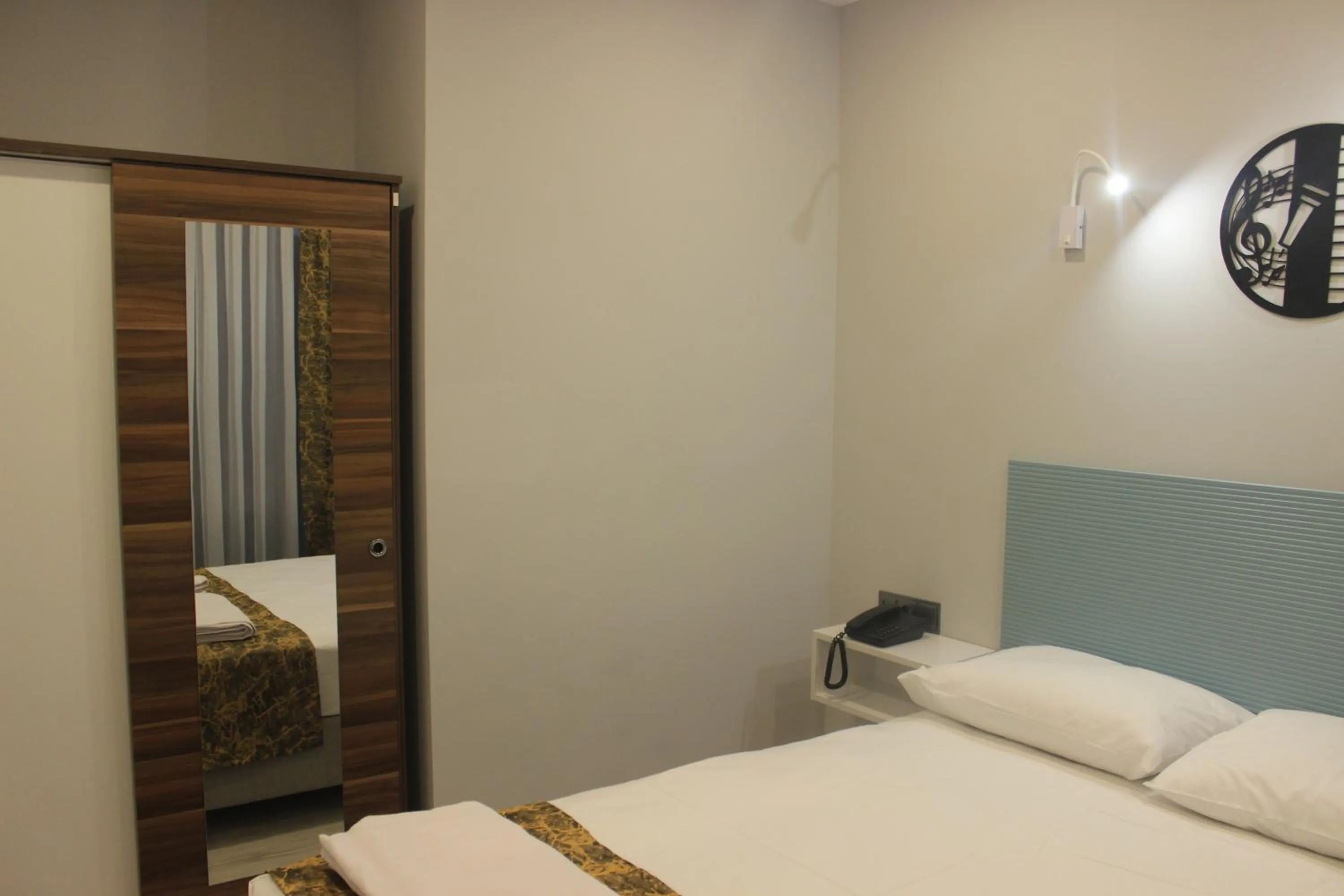 Bedroom, Bed in Retro Star Suites