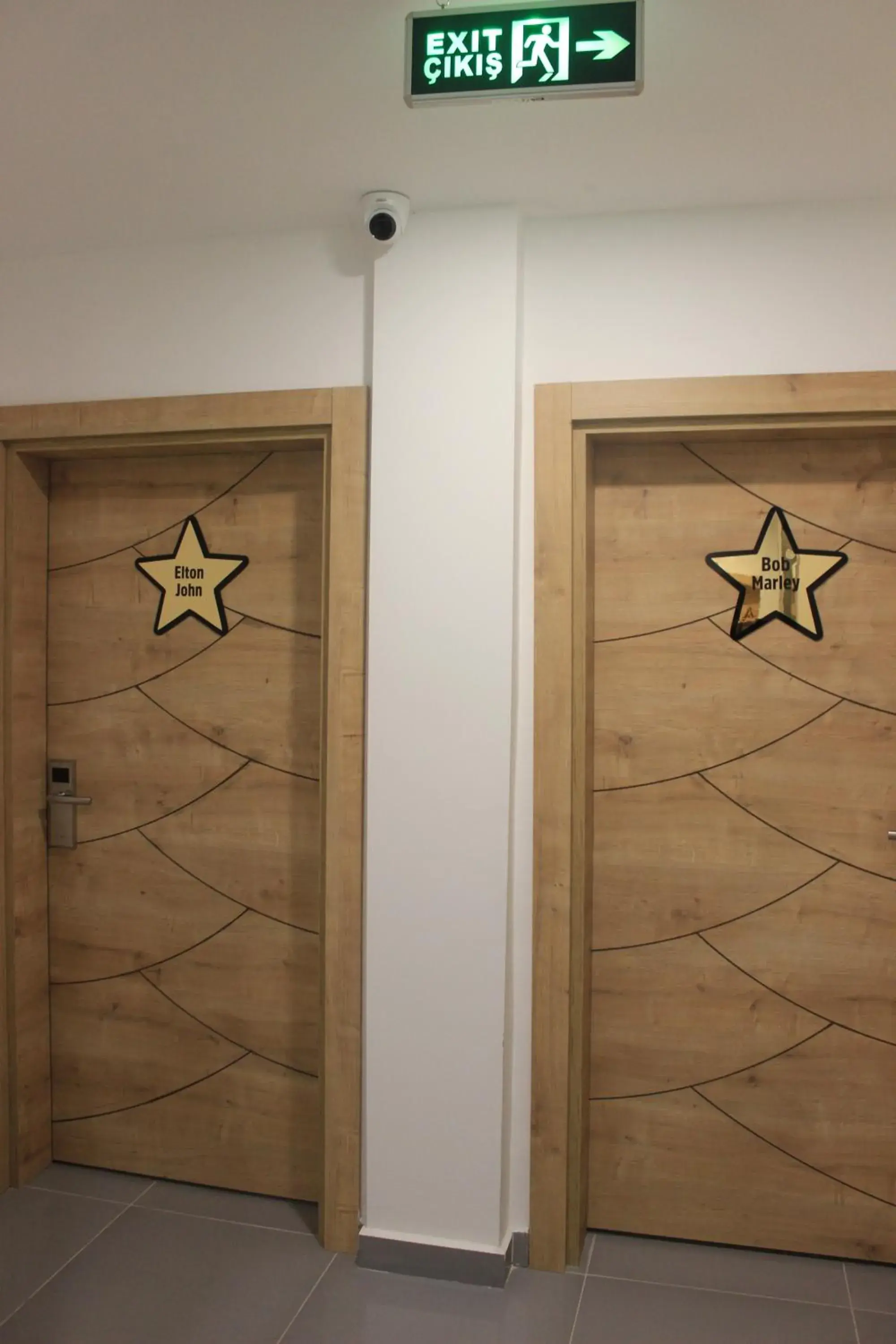 Decorative detail in Retro Star Suites Decorative detail in Retro Star Suites