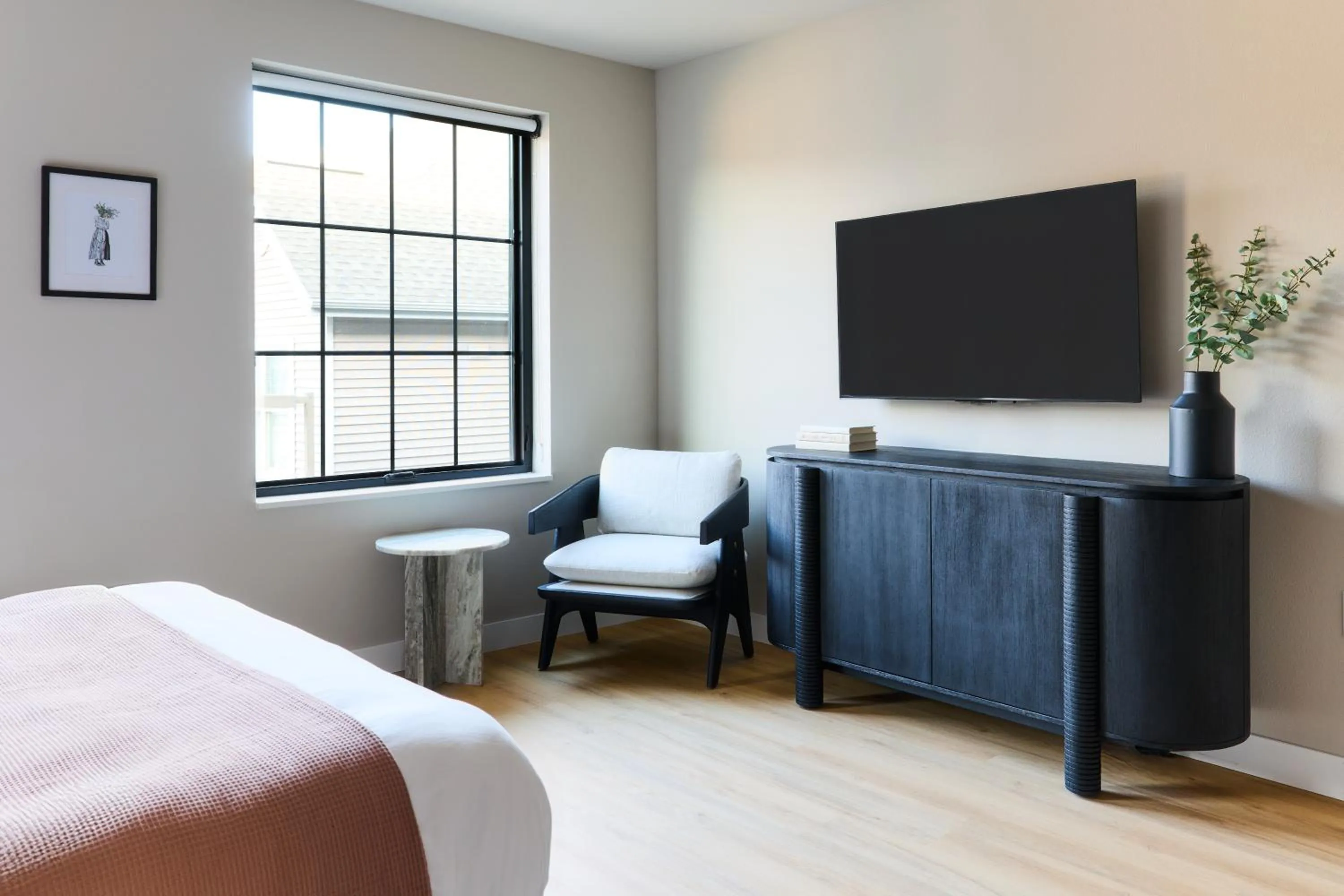 TV and multimedia, Bed in The Dylin