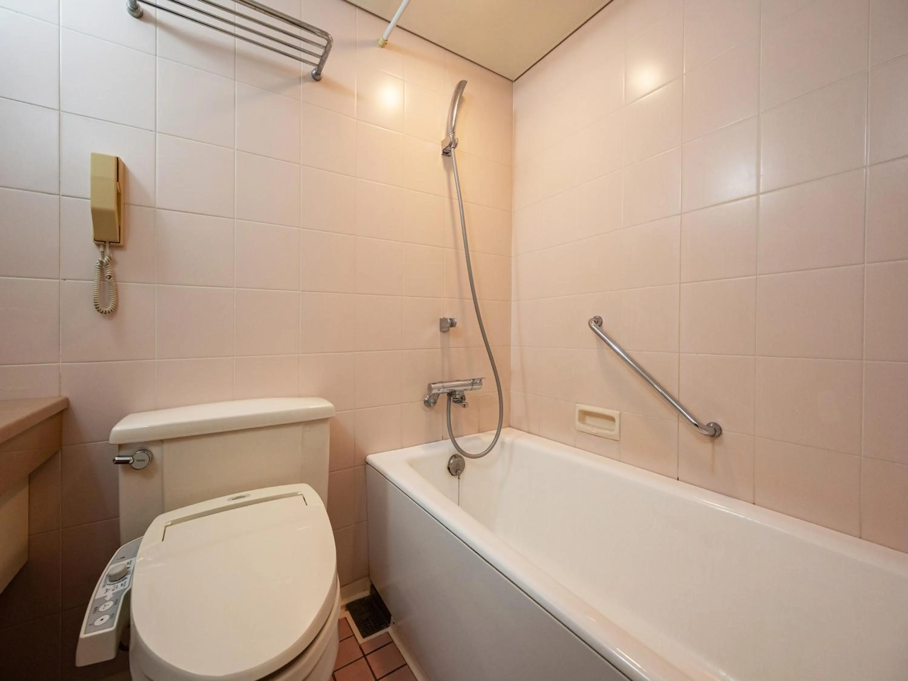 Bathroom in APA Hotel Shonan Tsujido Ekimae