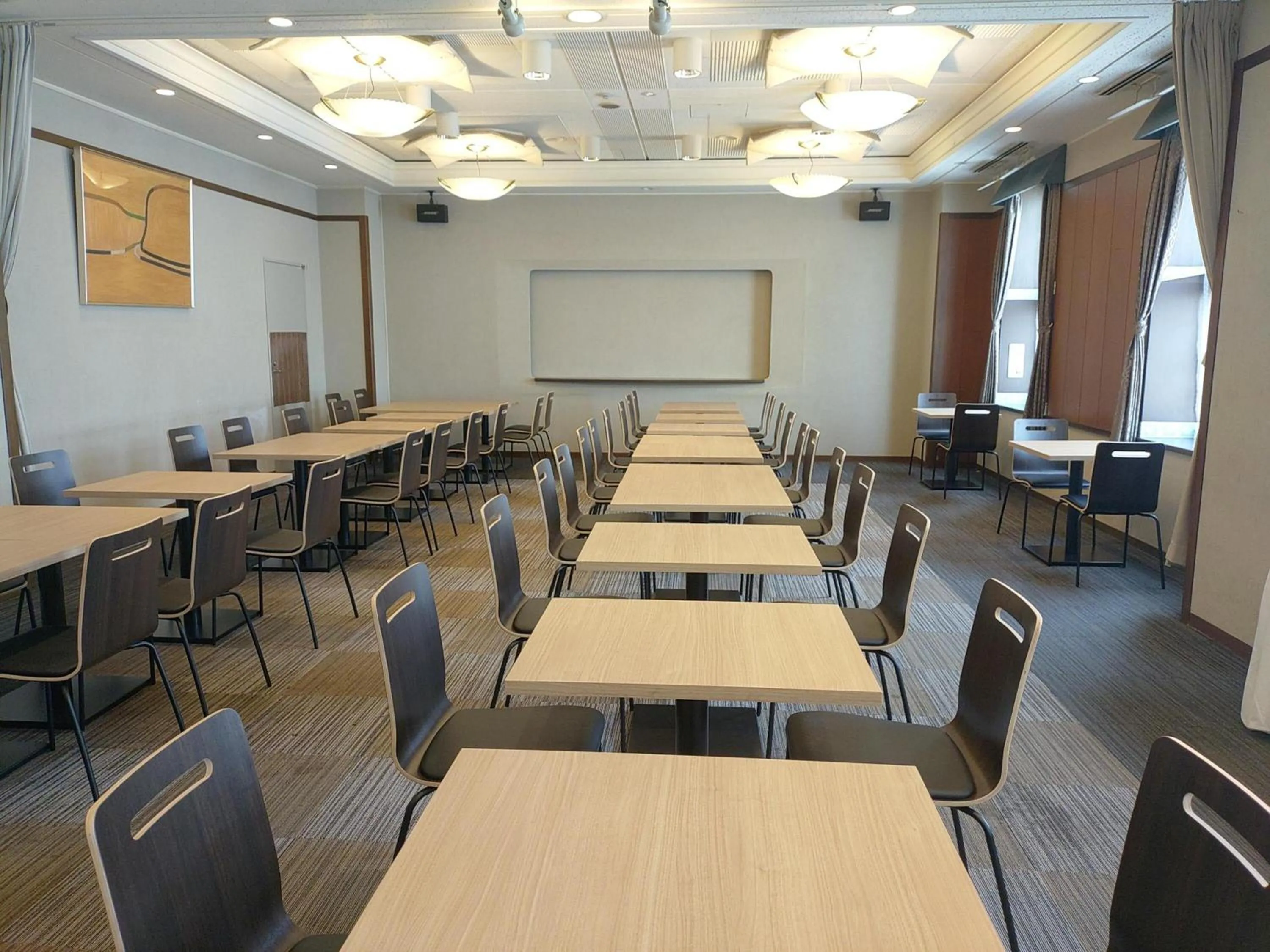Restaurant/places to eat in APA Hotel Shonan Tsujido Ekimae