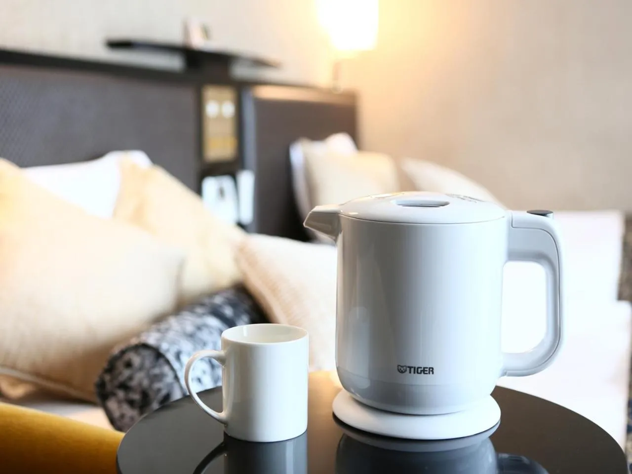 Coffee/tea facilities, Bed in APA Hotel Shonan Tsujido Ekimae