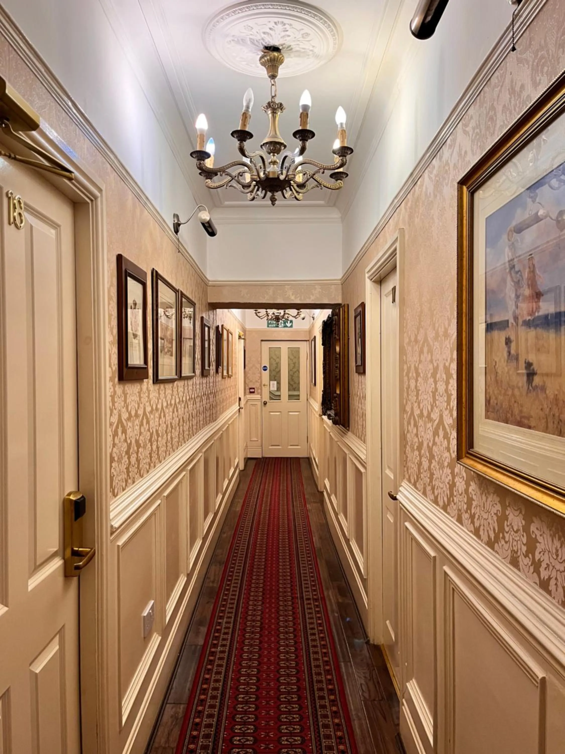 Decorative detail in The Mountford Hotel - Free Parking