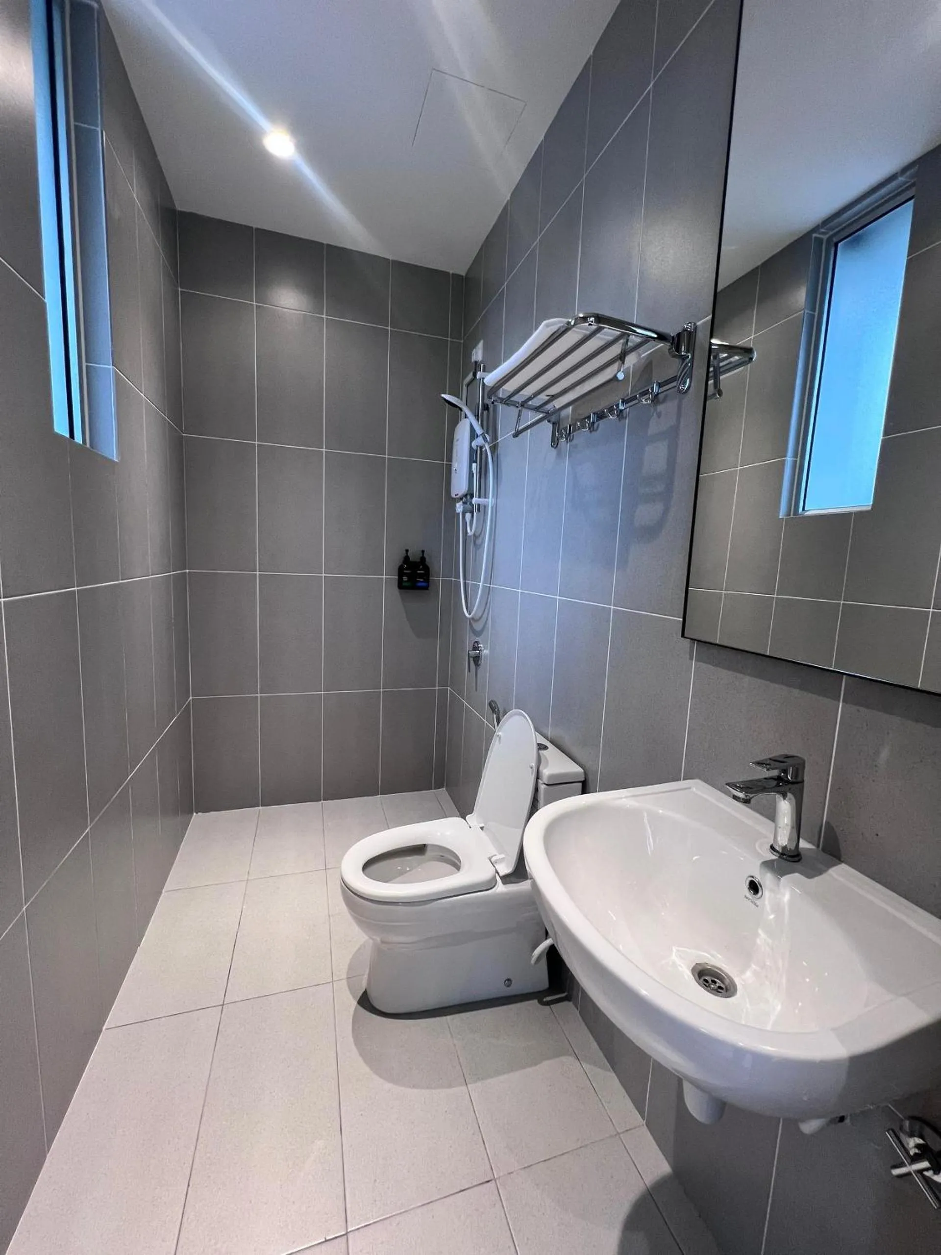 Bathroom in Havona Hotel - CIQ Johor Bahru - Self Check-In
