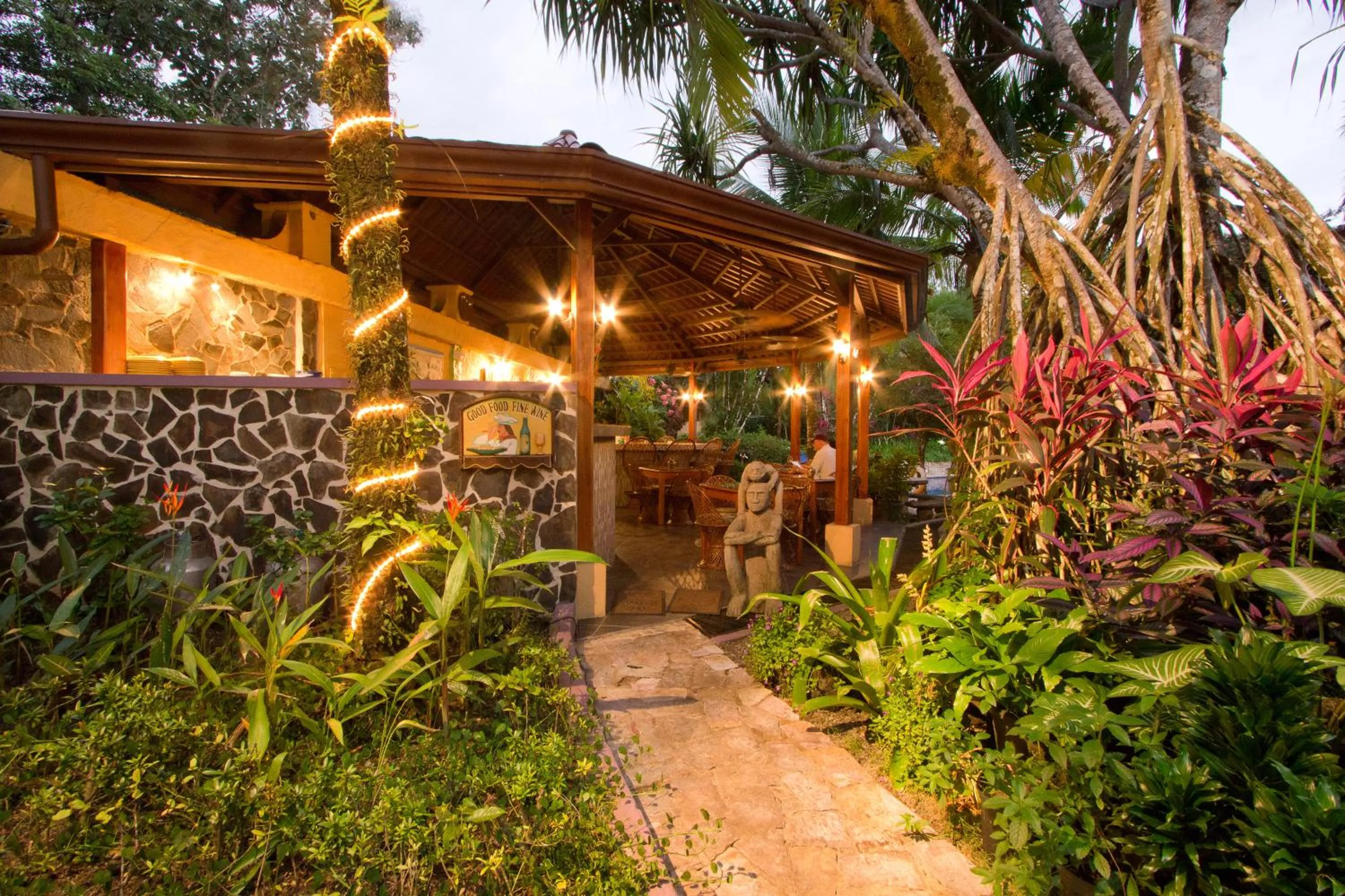 Restaurant/places to eat in Hotel Villas Nicolas - Adults Only