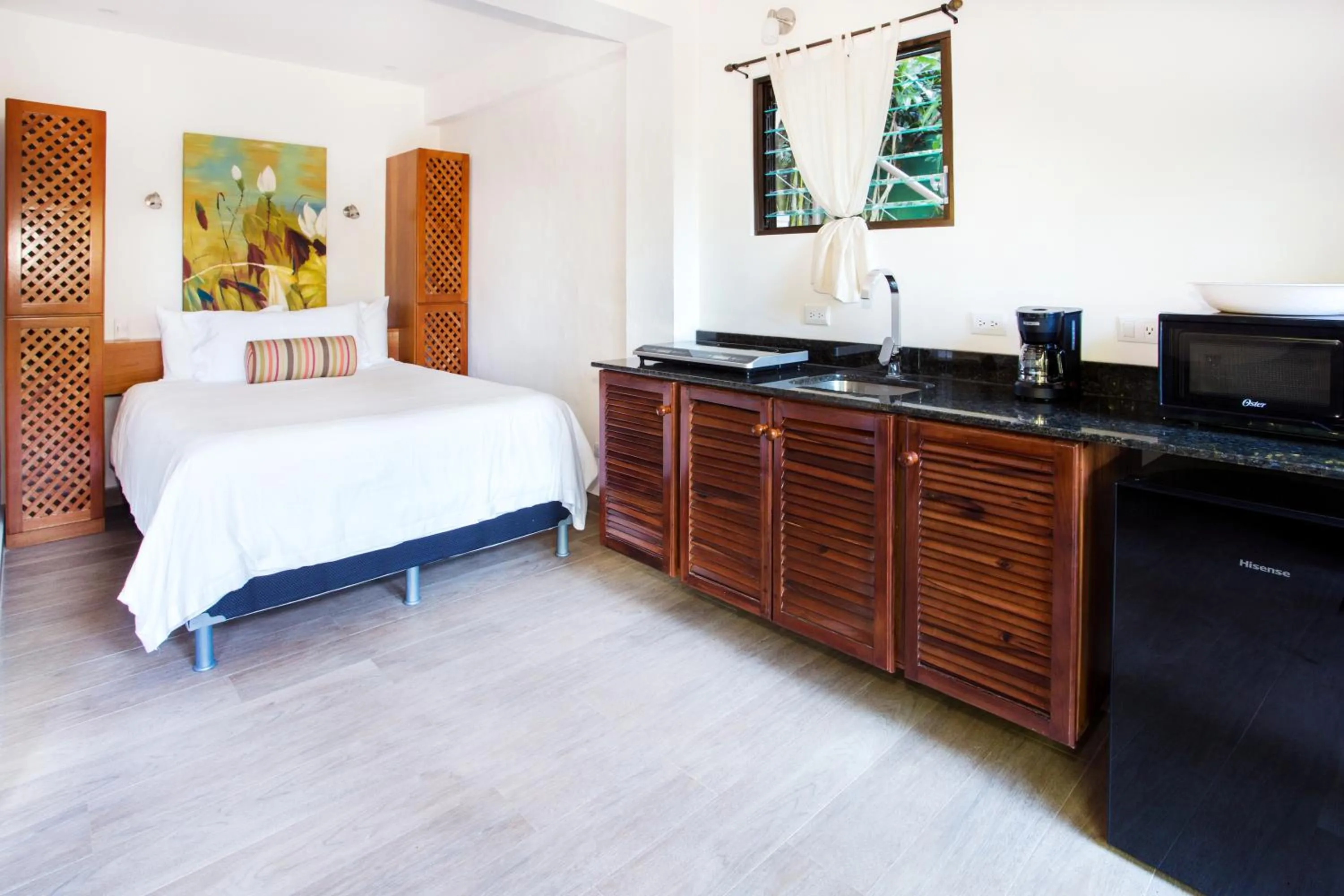 Bedroom, Bed in Hotel Villas Nicolas - Adults Only