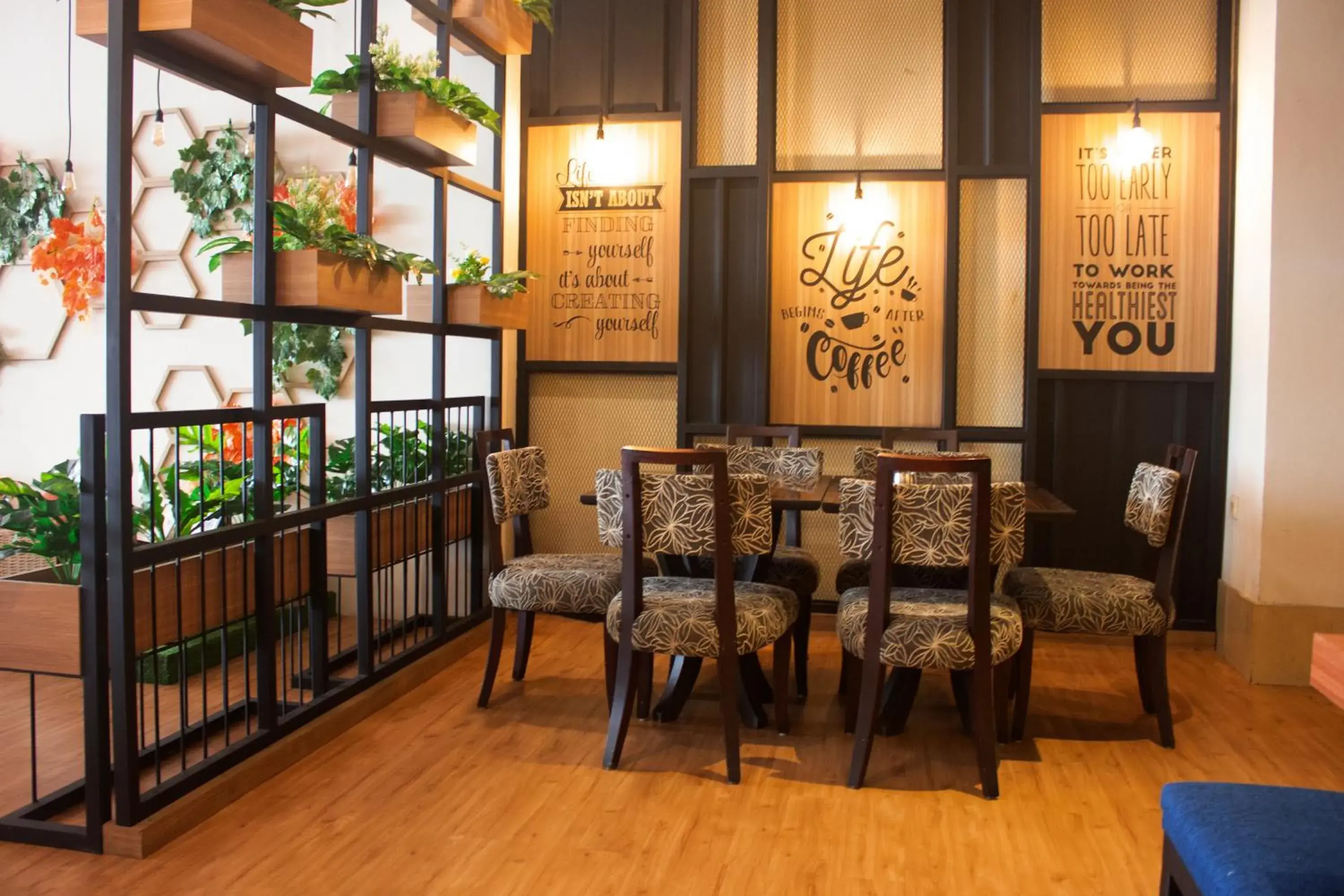 Restaurant/places to eat in Grand Serpong Hotel Restaurant/places to eat in Grand Serpong Hotel