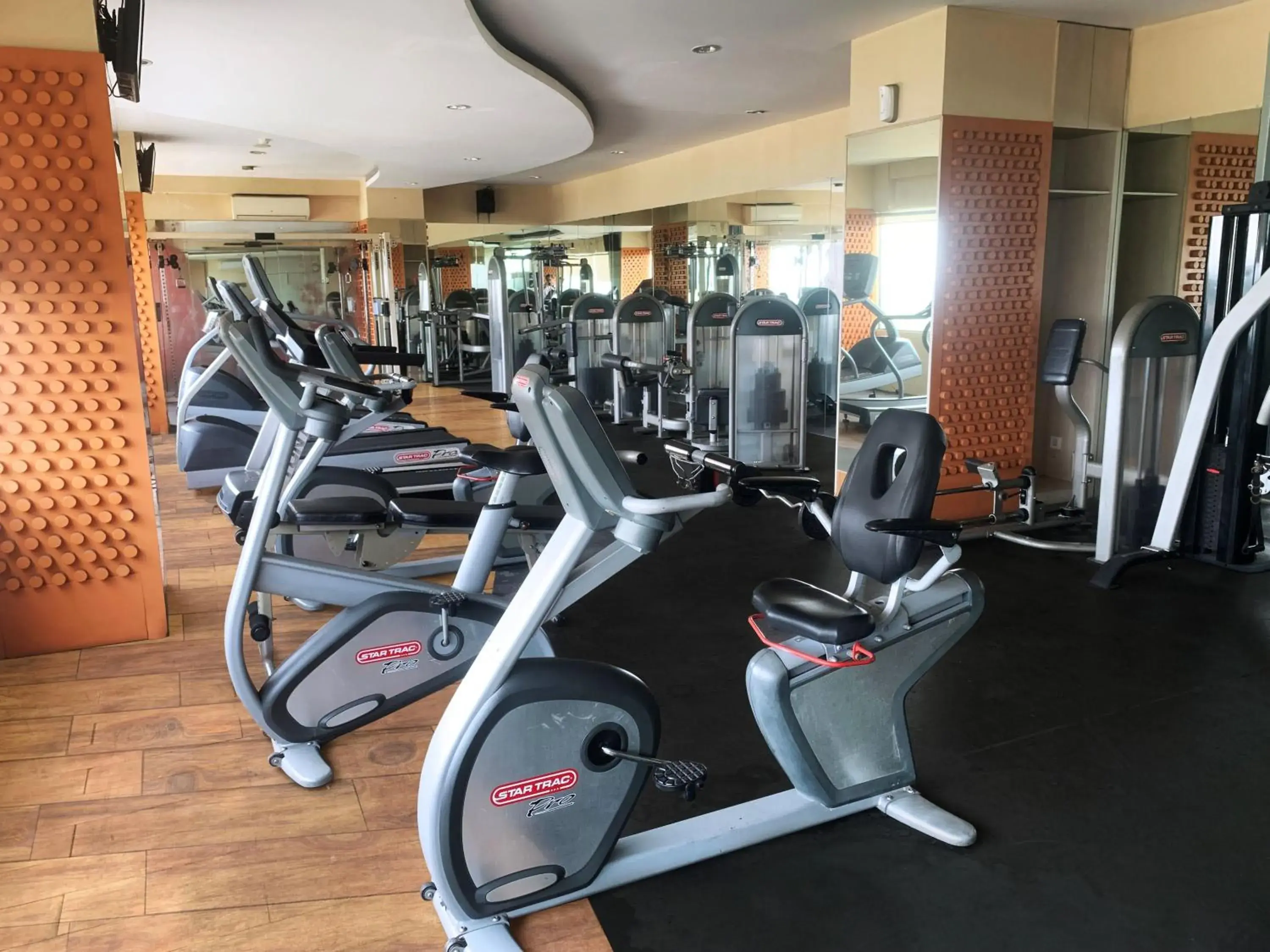 Fitness centre/facilities in Grand Serpong Hotel Fitness centre/facilities in Grand Serpong Hotel