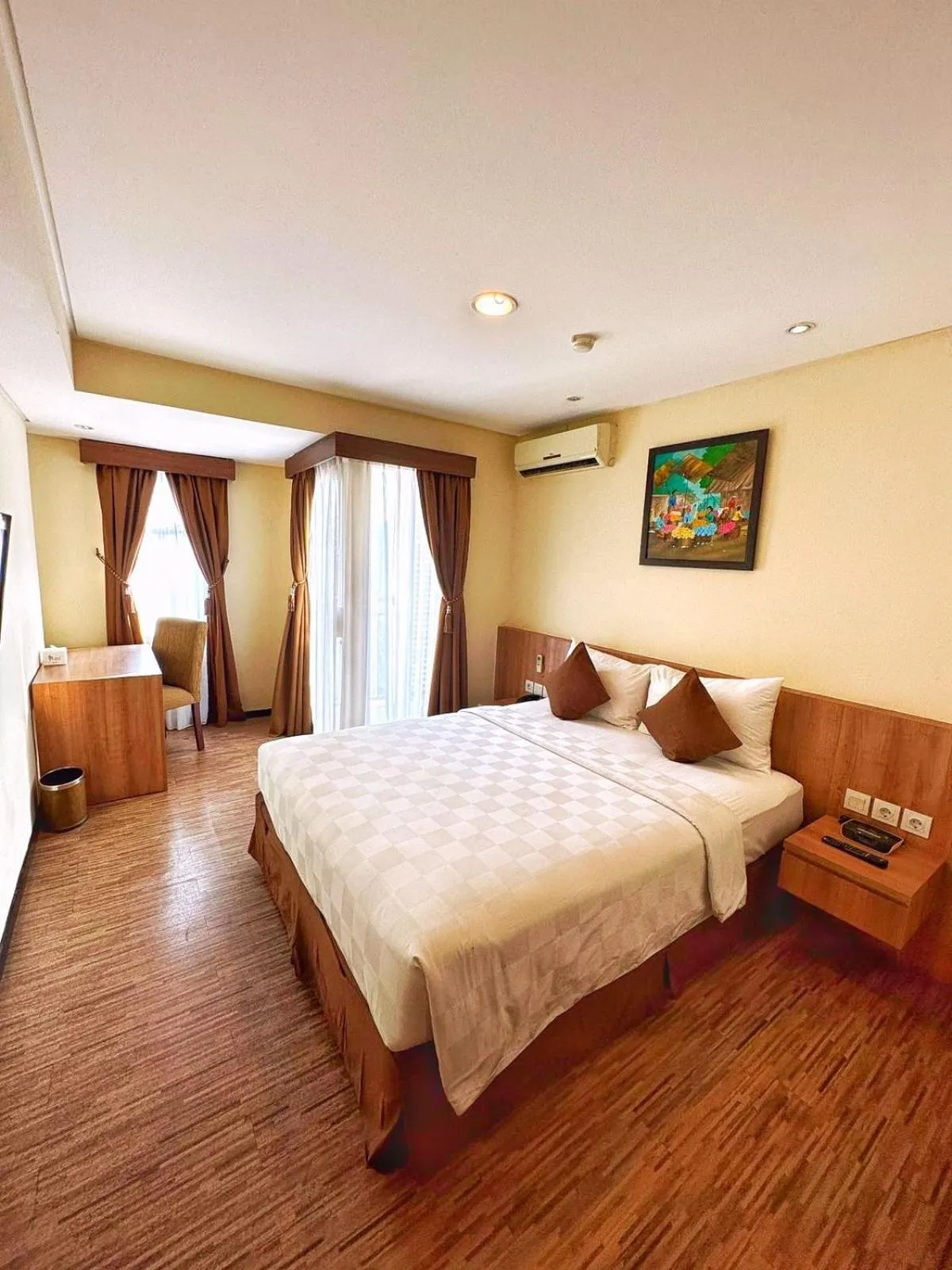 Bedroom, Bed in Grand Serpong Hotel