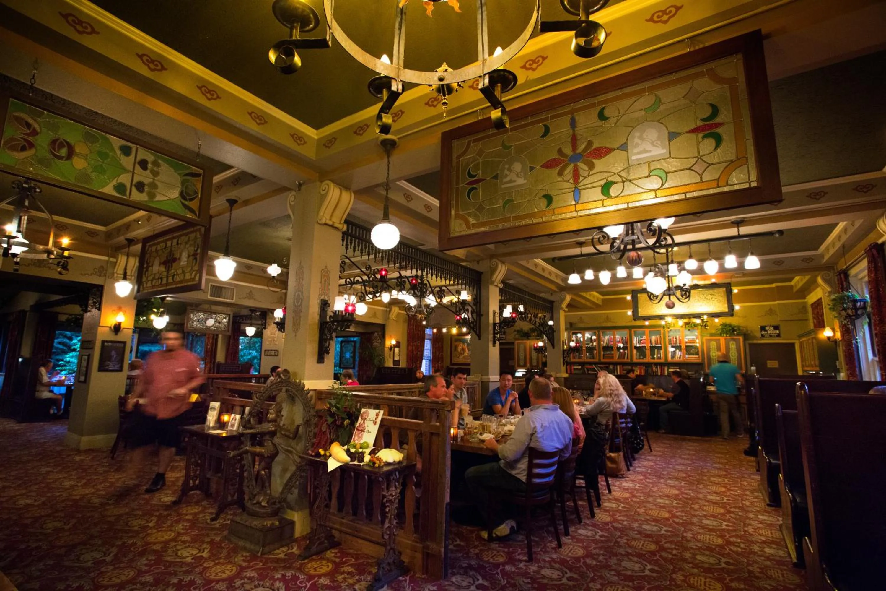 Restaurant/places to eat in McMenamins Grand Lodge